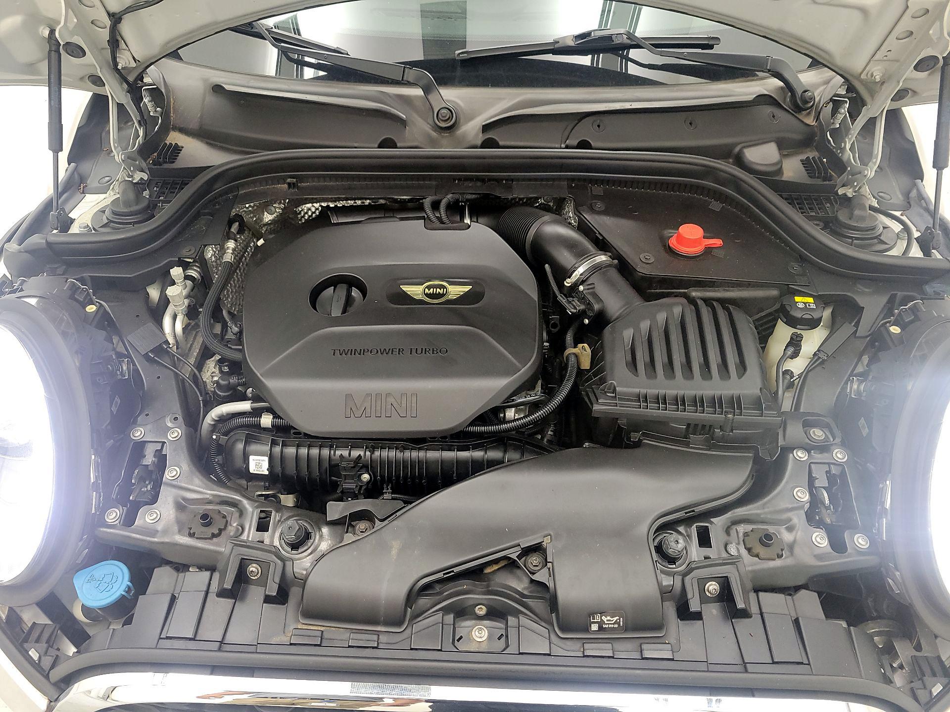Thumbnail: 2017 MINI Cooper Hardtop - 20