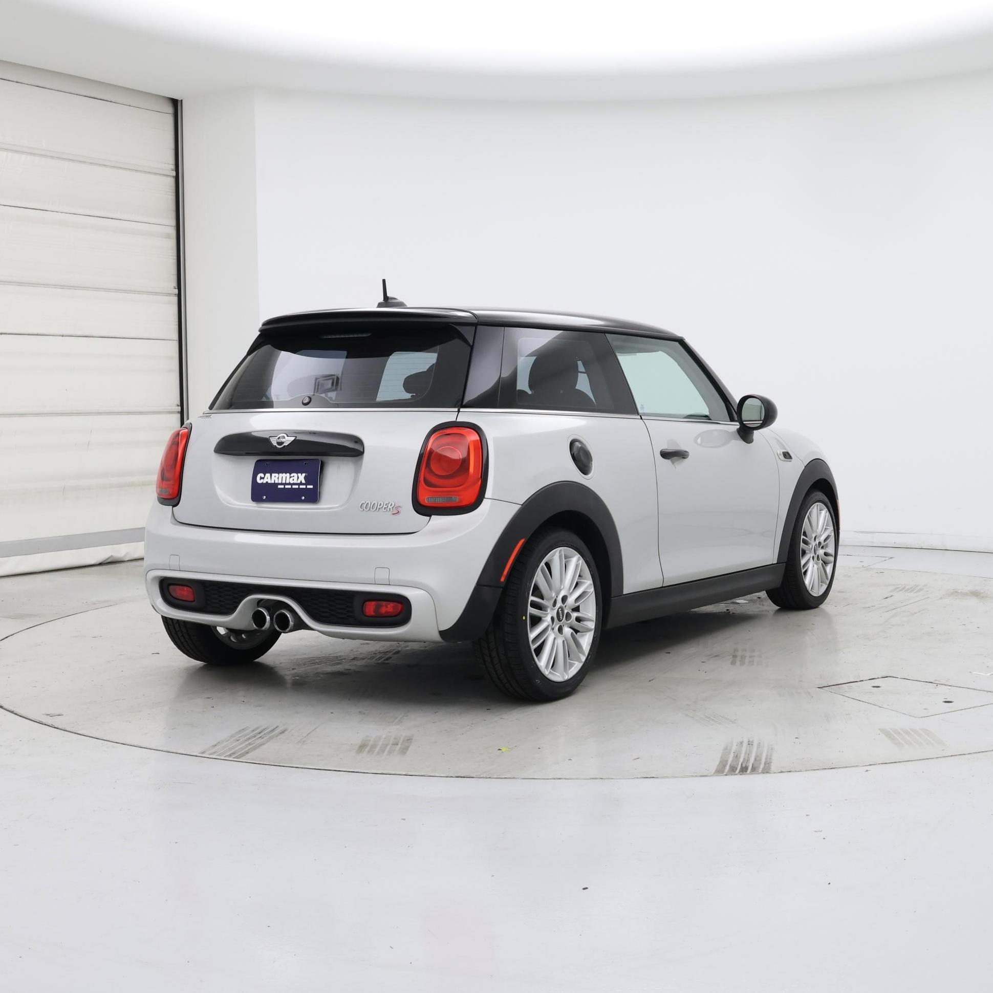 Thumbnail: 2017 MINI Cooper Hardtop - 8