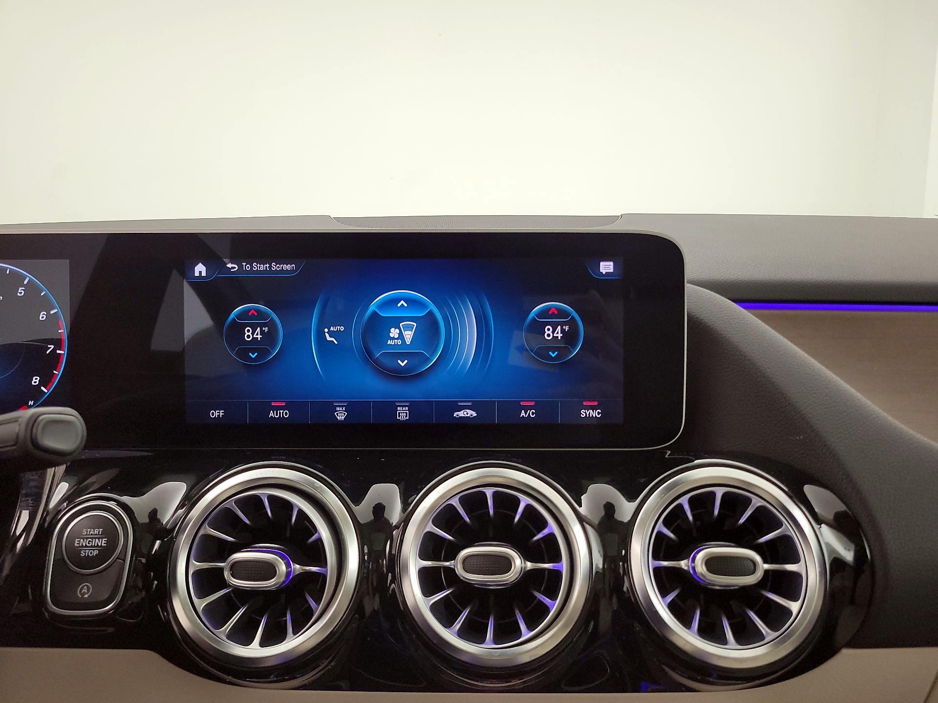 Thumbnail: 2021 Mercedes-Benz GLA - 17