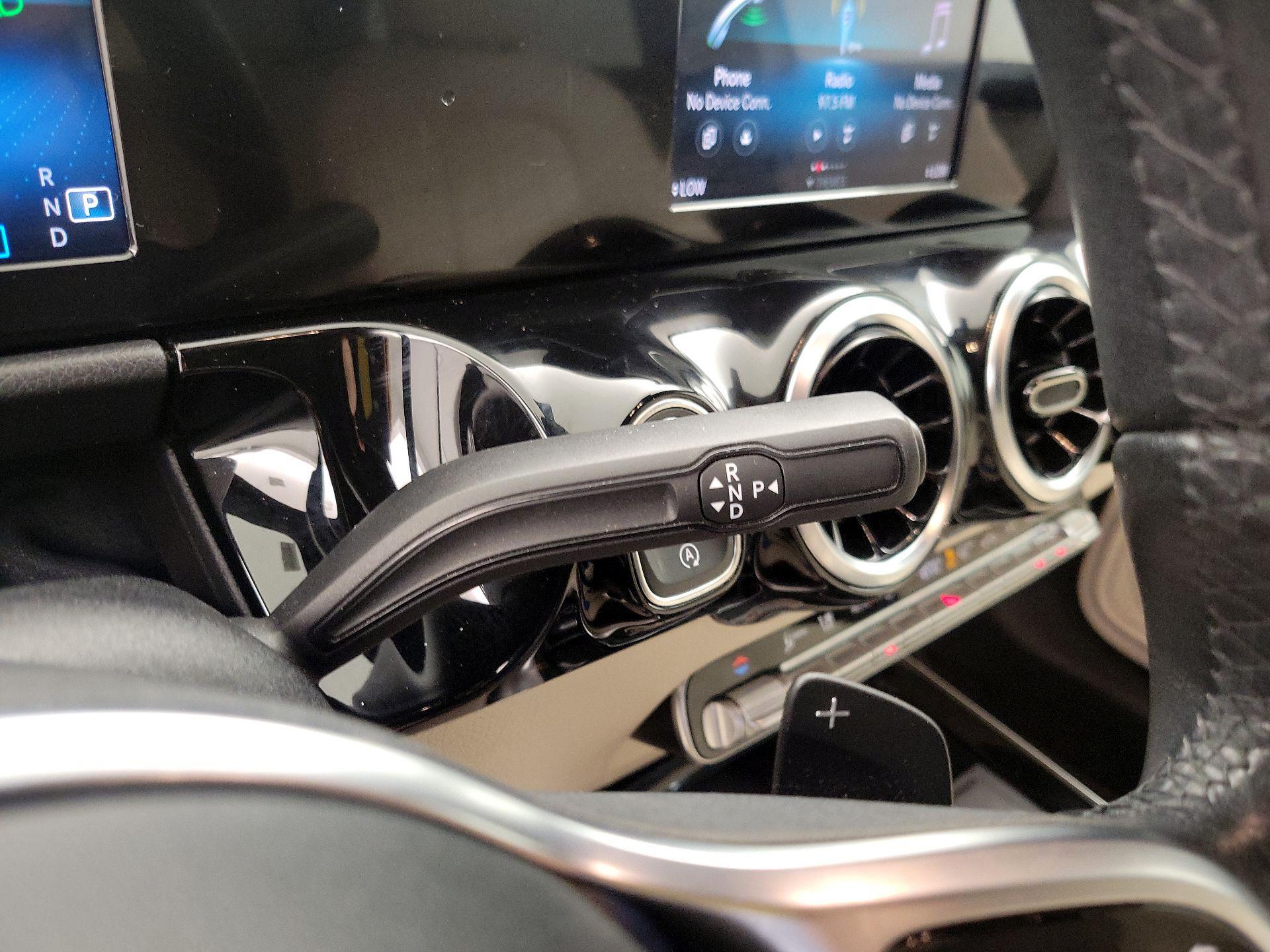 Thumbnail: 2021 Mercedes-Benz GLA - 17