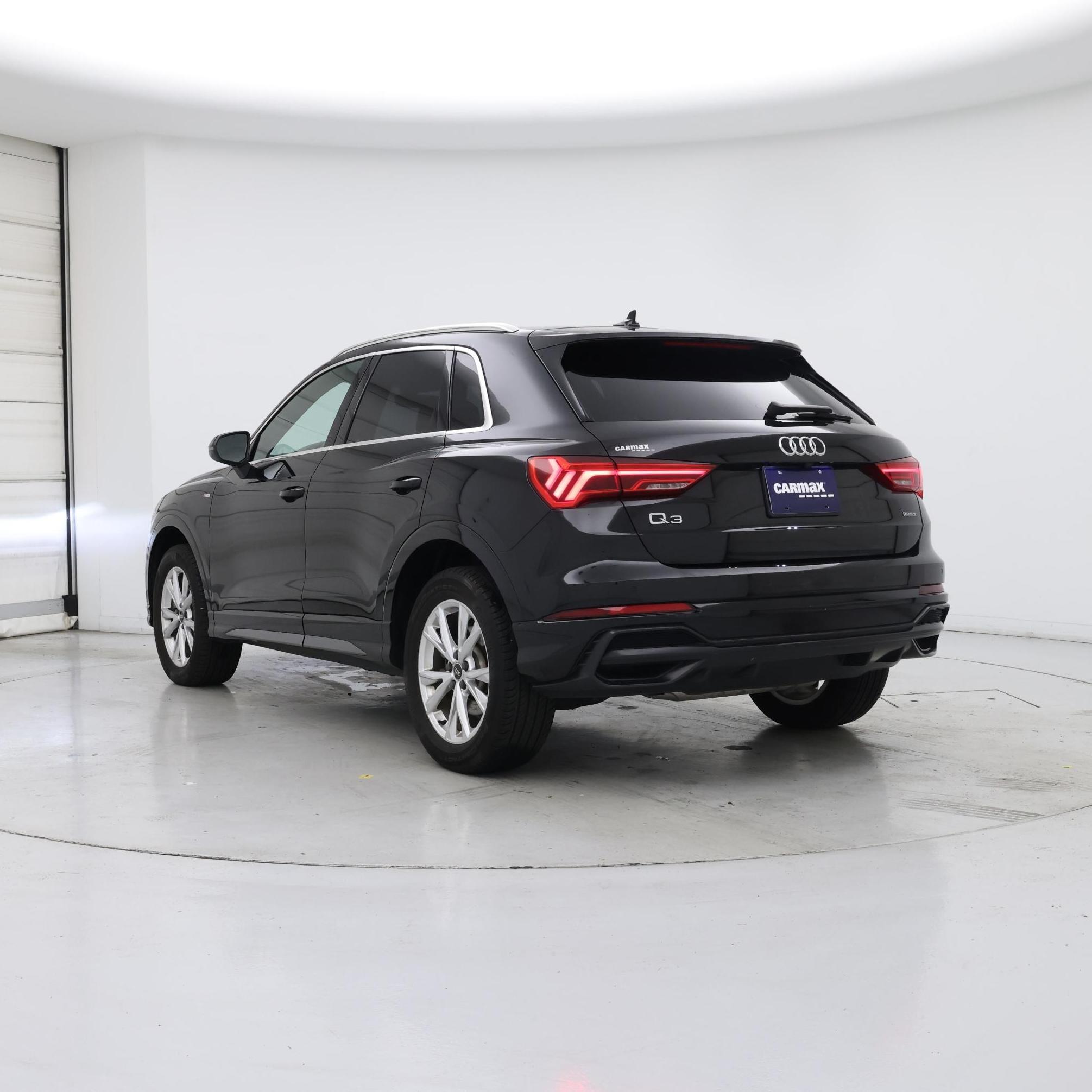 Thumbnail: 2022 Audi Q3 - 2