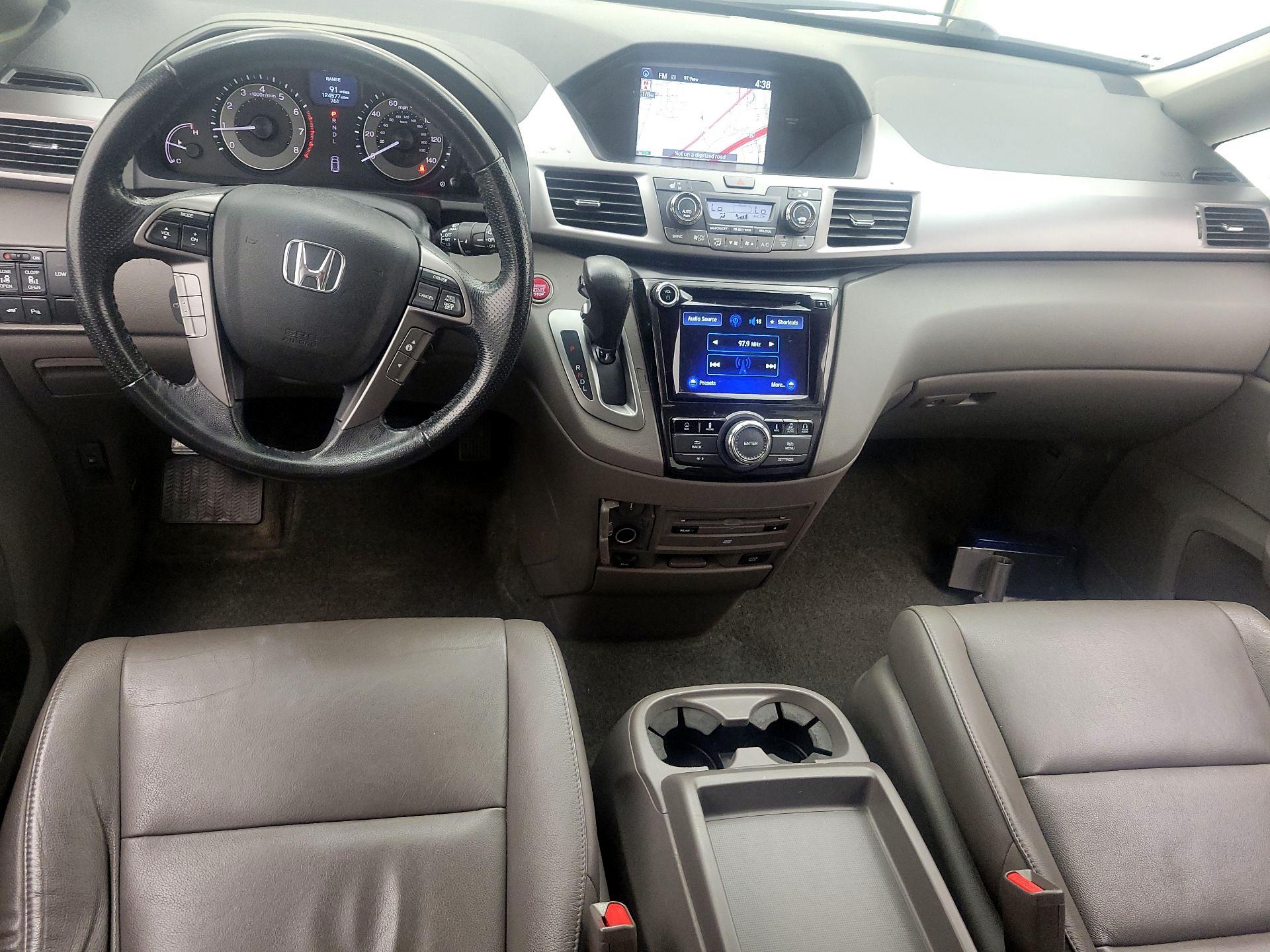 Thumbnail: 2015 Honda Odyssey - 9