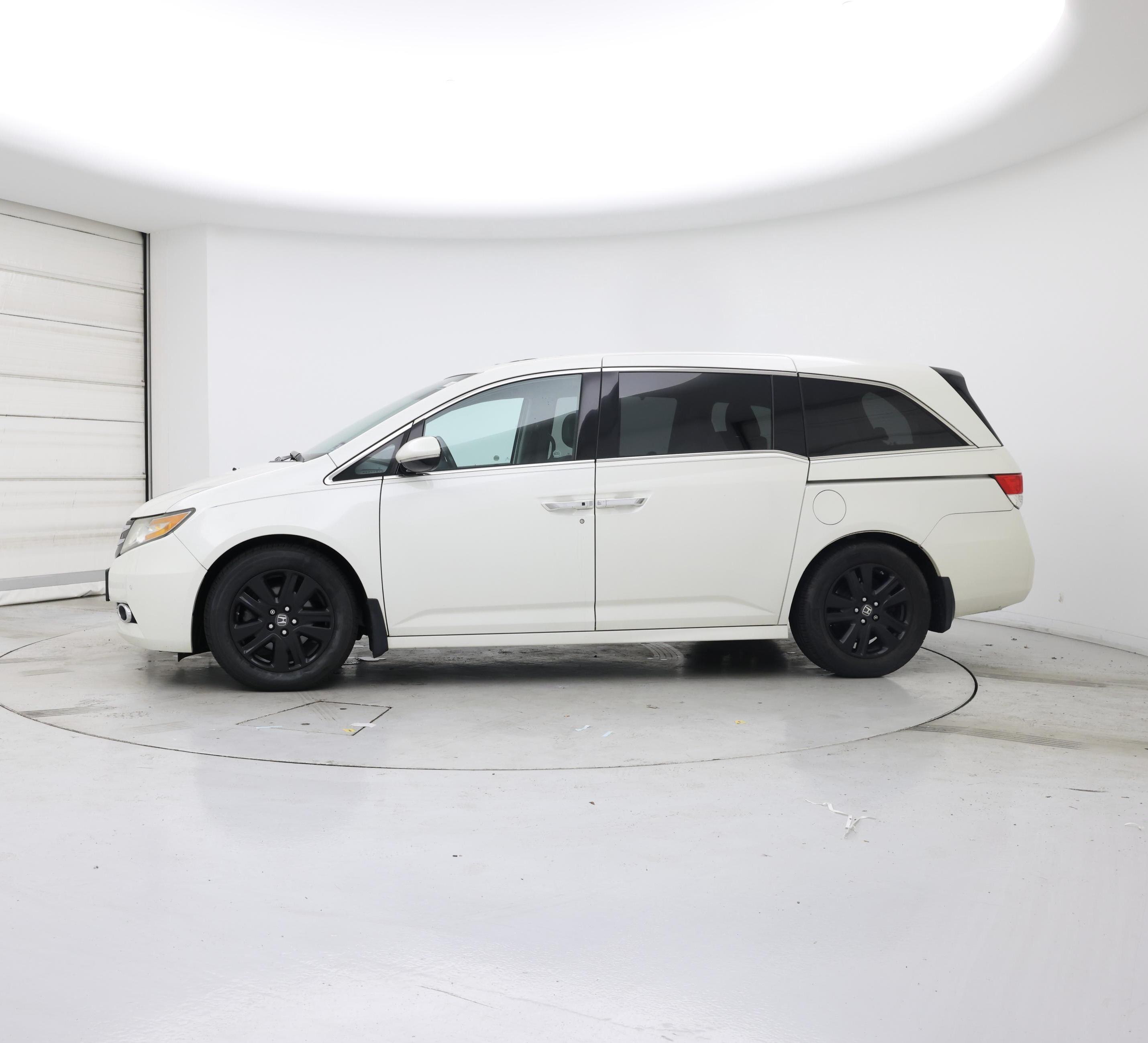 Thumbnail: 2015 Honda Odyssey - 3