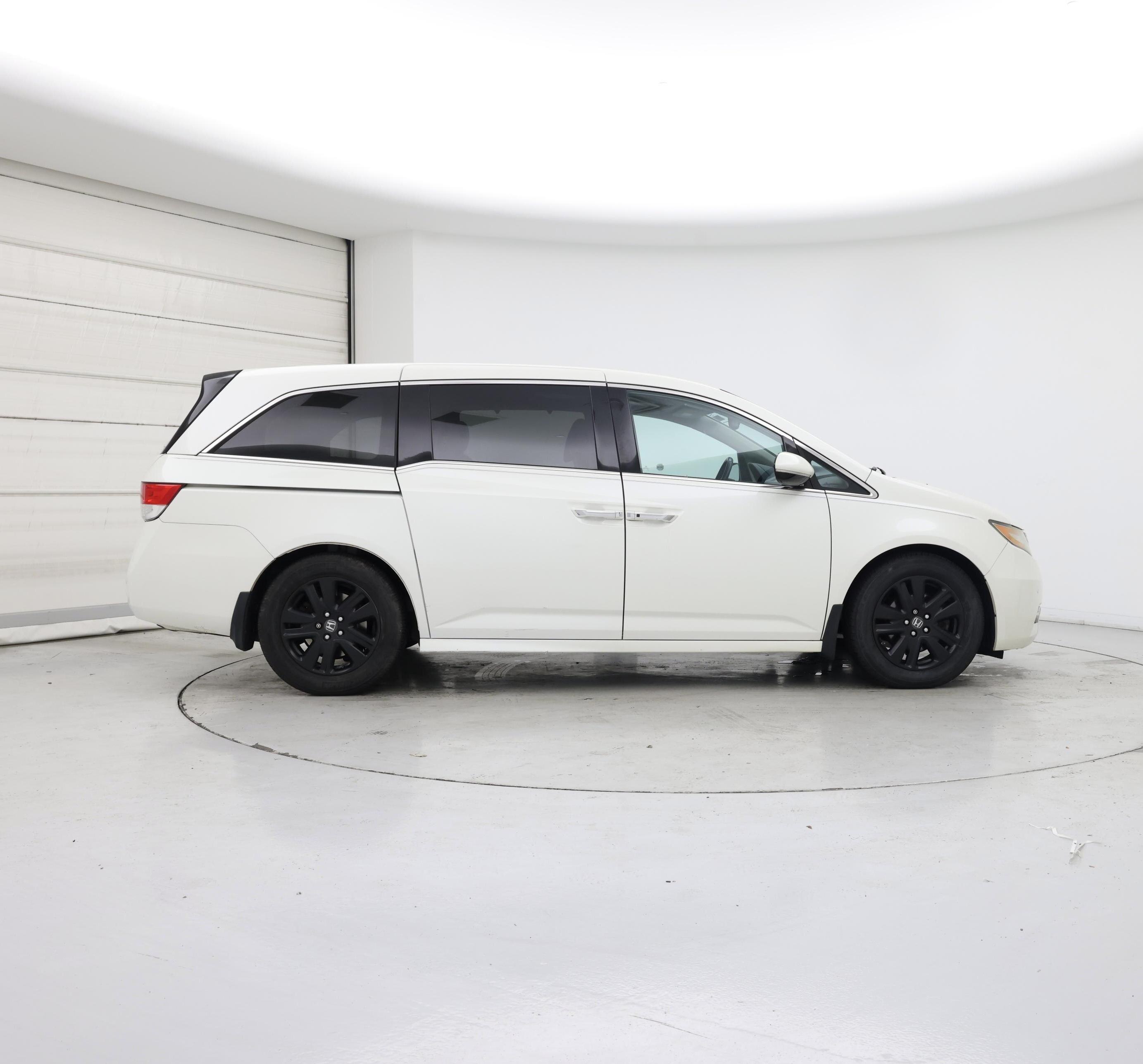 Thumbnail: 2015 Honda Odyssey - 7