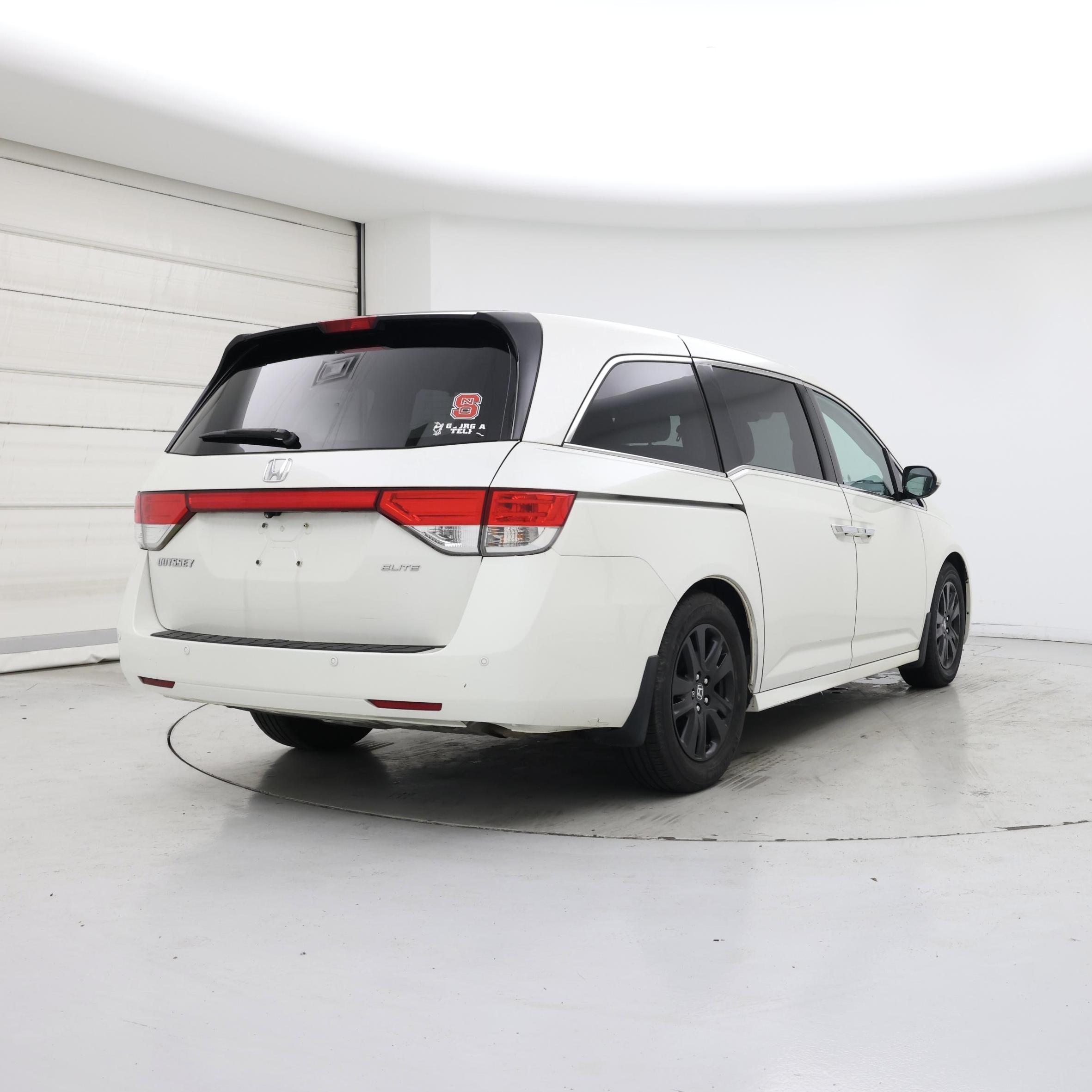 Thumbnail: 2015 Honda Odyssey - 8