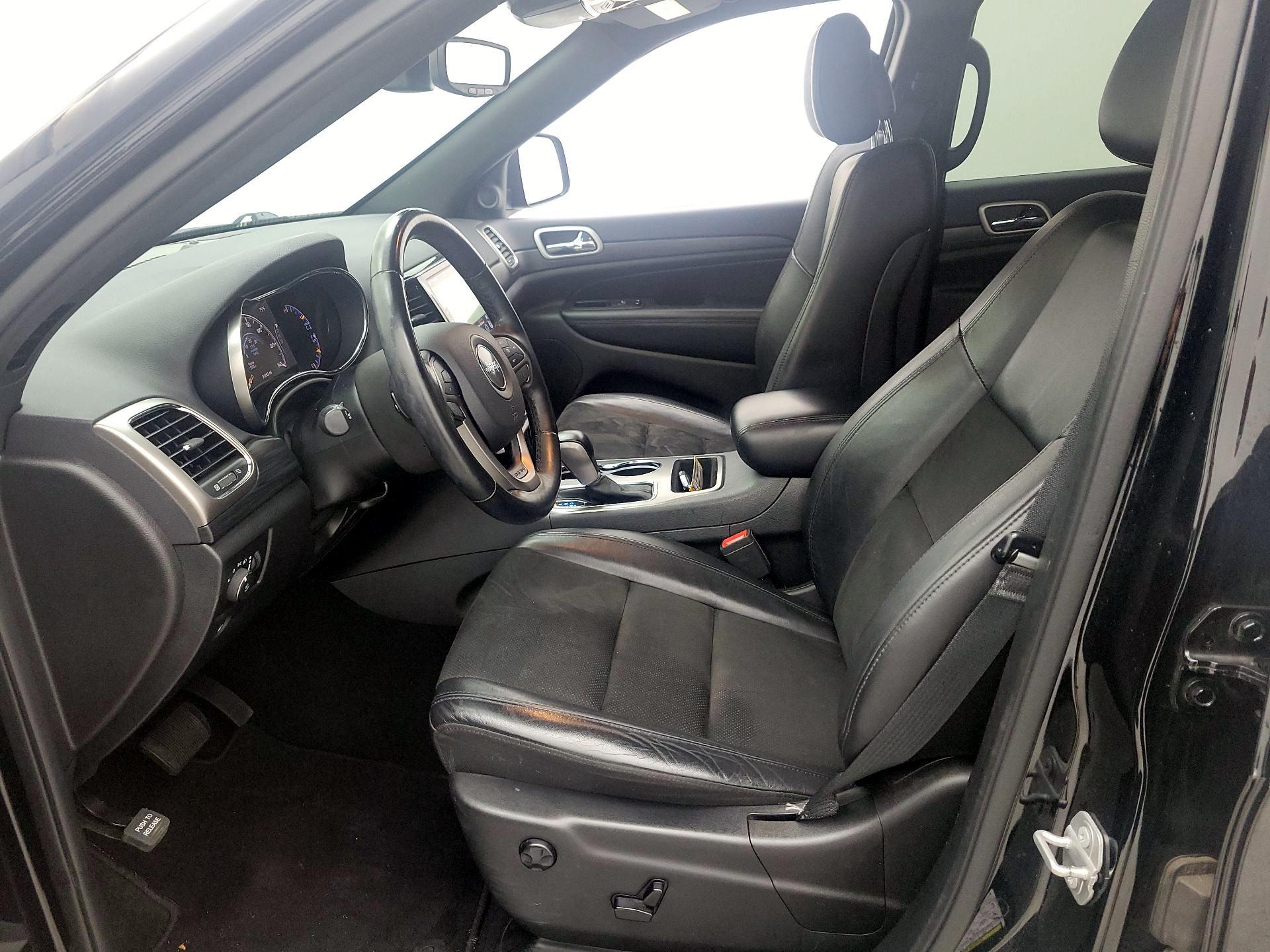 Thumbnail: 2020 Jeep Grand Cherokee - 11