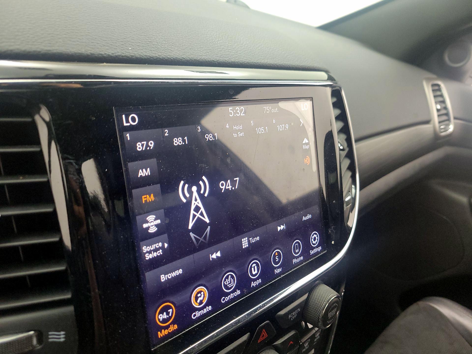 Thumbnail: 2020 Jeep Grand Cherokee - 16