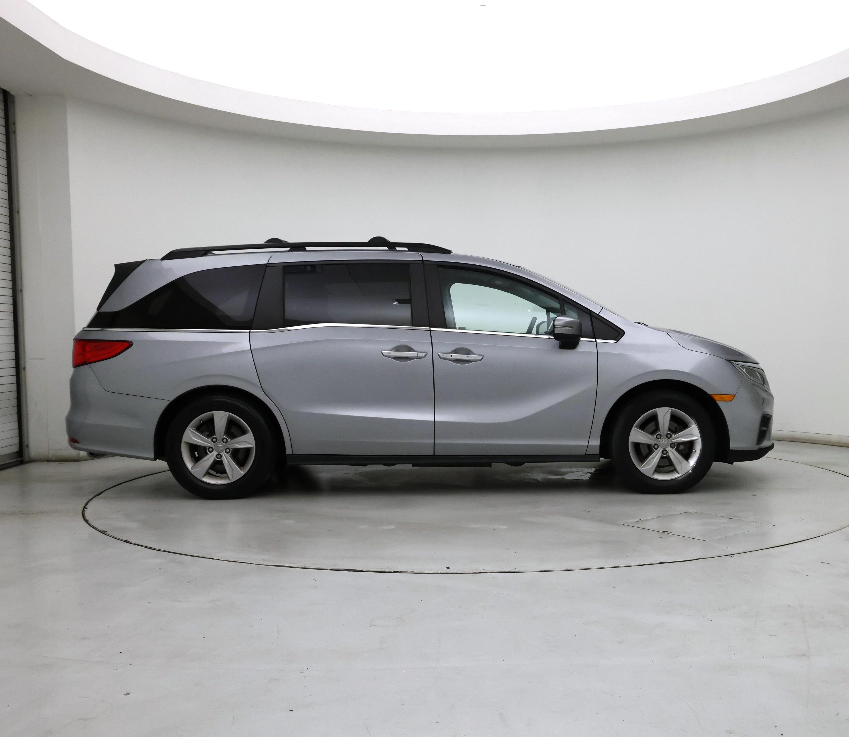 Thumbnail: 2019 Honda Odyssey - 7