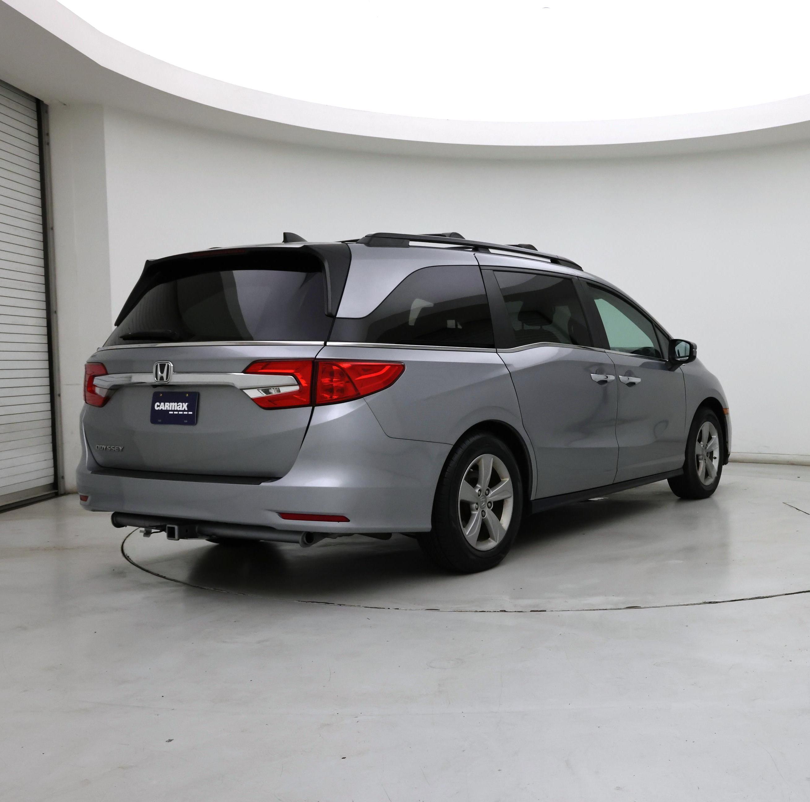 Thumbnail: 2019 Honda Odyssey - 8