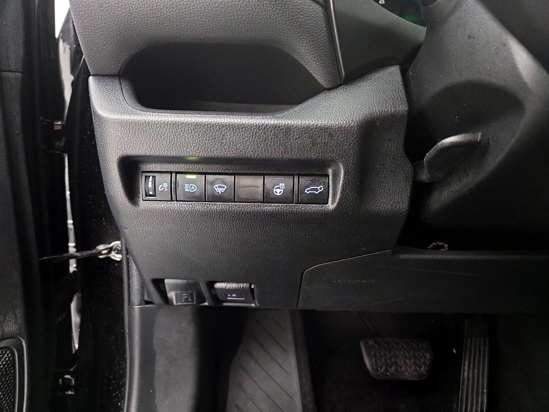 Thumbnail: 2019 Toyota RAV4 - 13