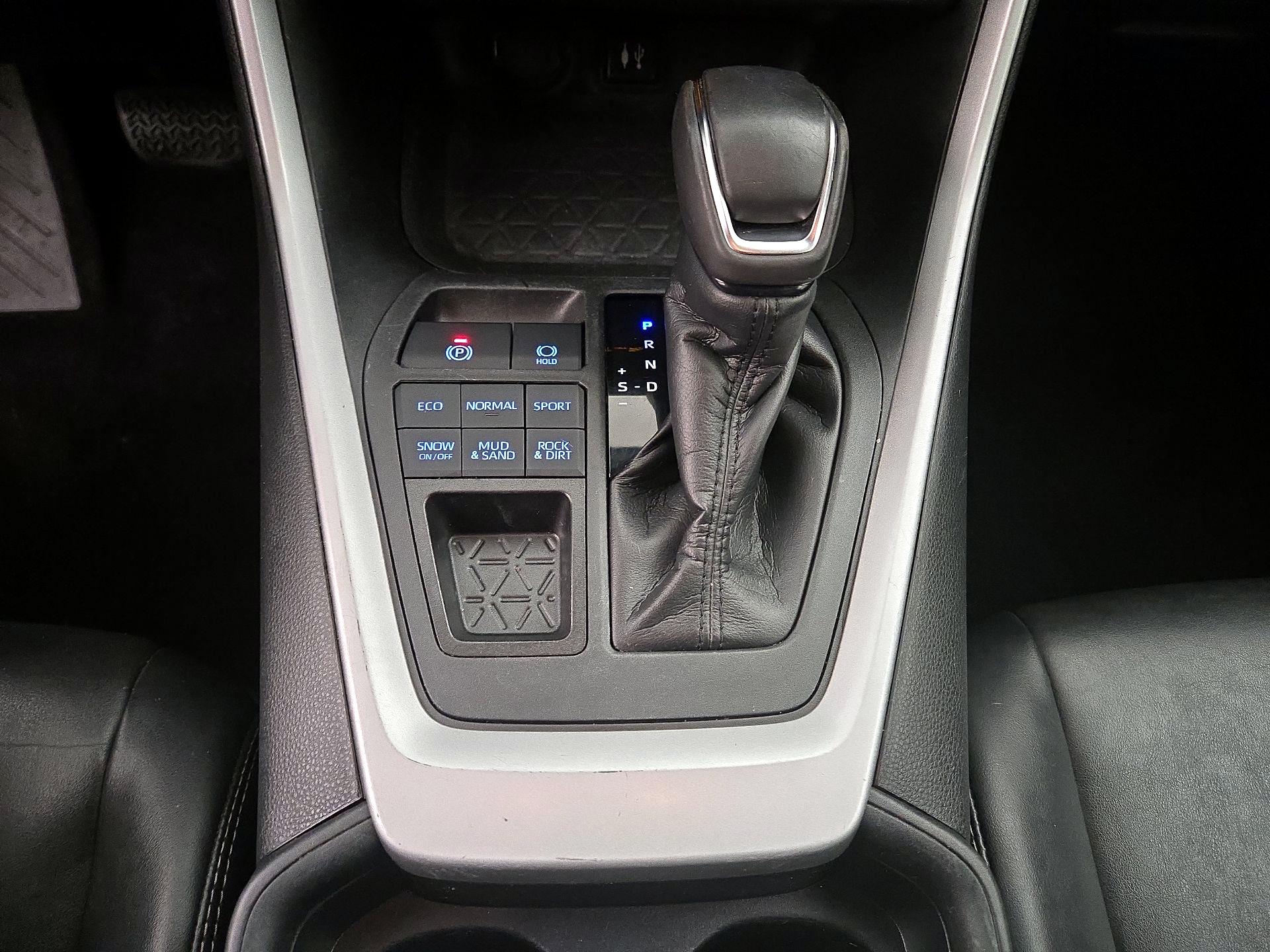 Thumbnail: 2019 Toyota RAV4 - 17
