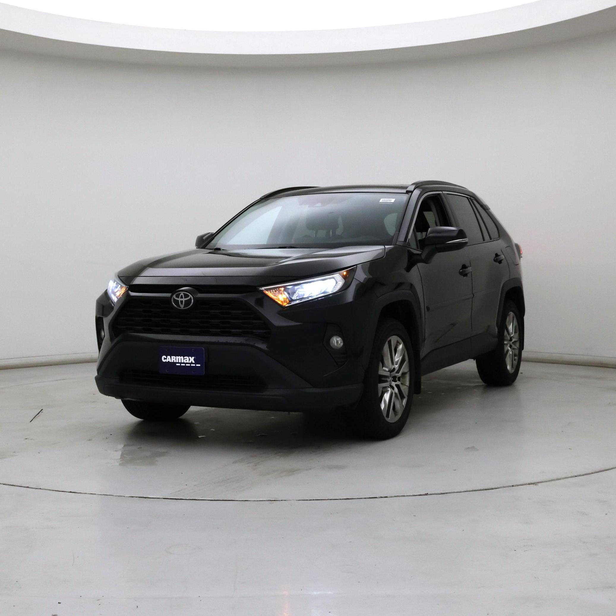 Thumbnail: 2019 Toyota RAV4 - 4