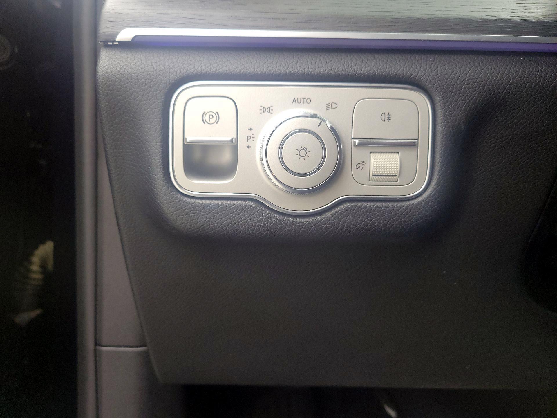 Thumbnail: 2020 Mercedes-Benz GLE - 13