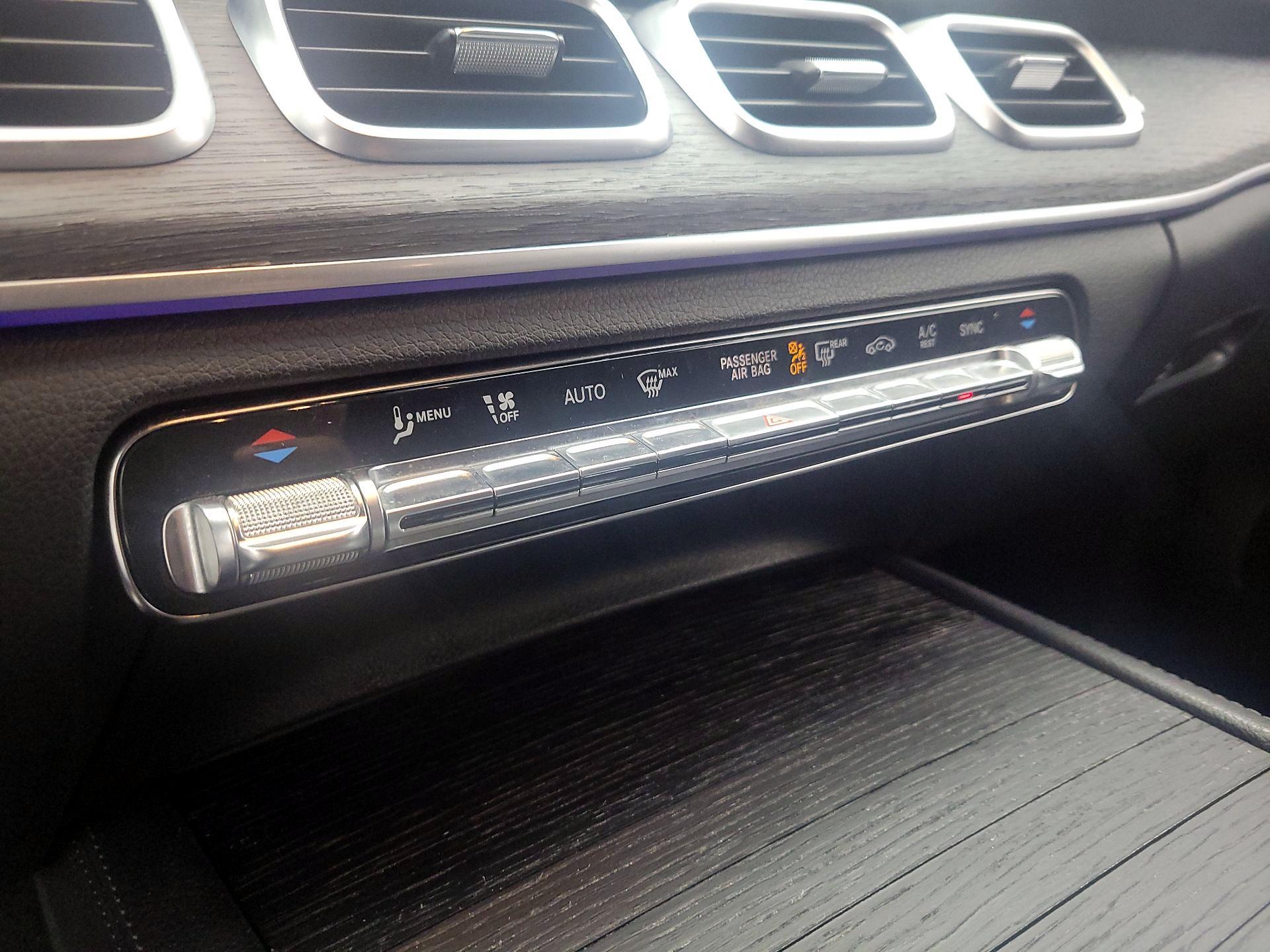 Thumbnail: 2020 Mercedes-Benz GLE - 17