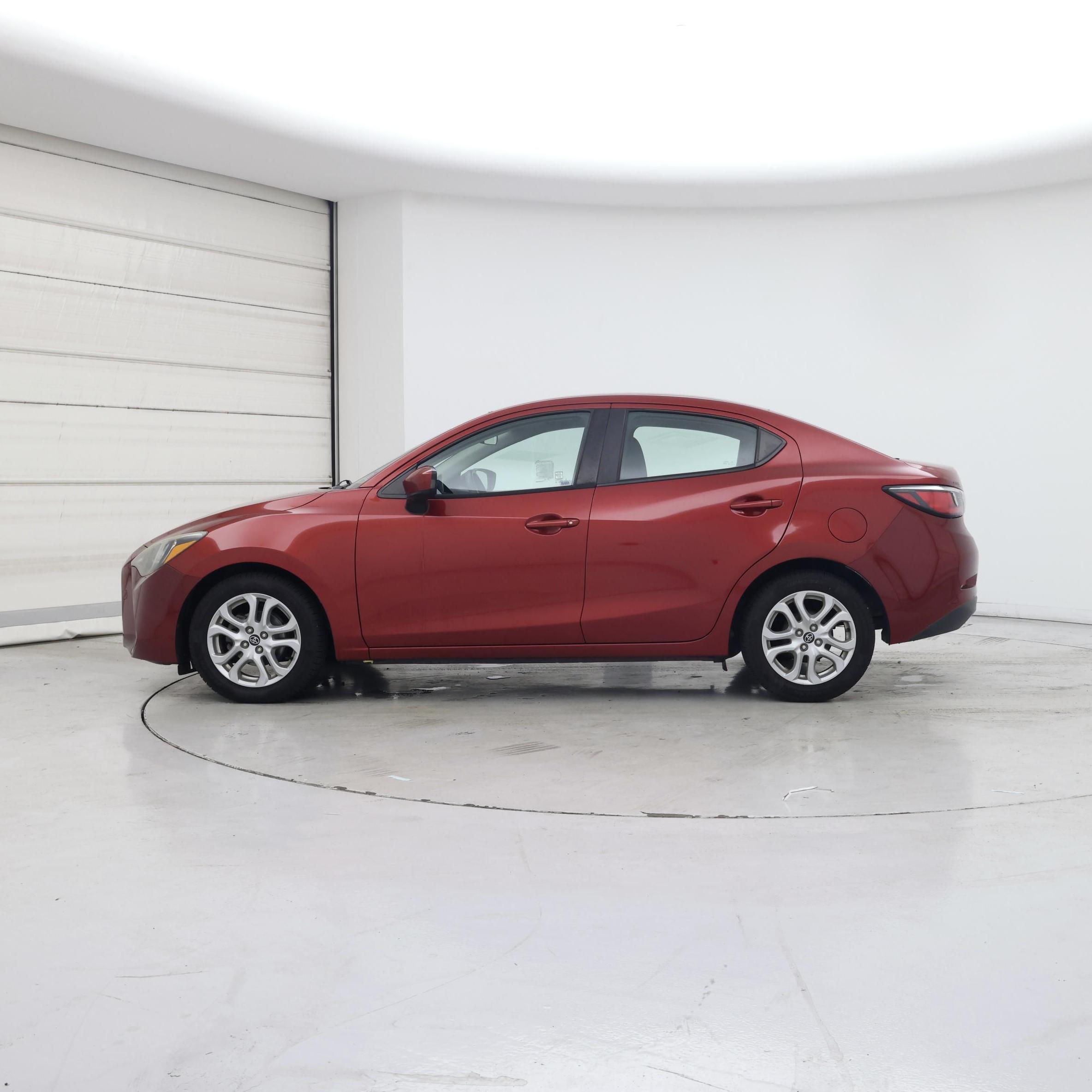 Thumbnail: 2017 Toyota Yaris iA - 3