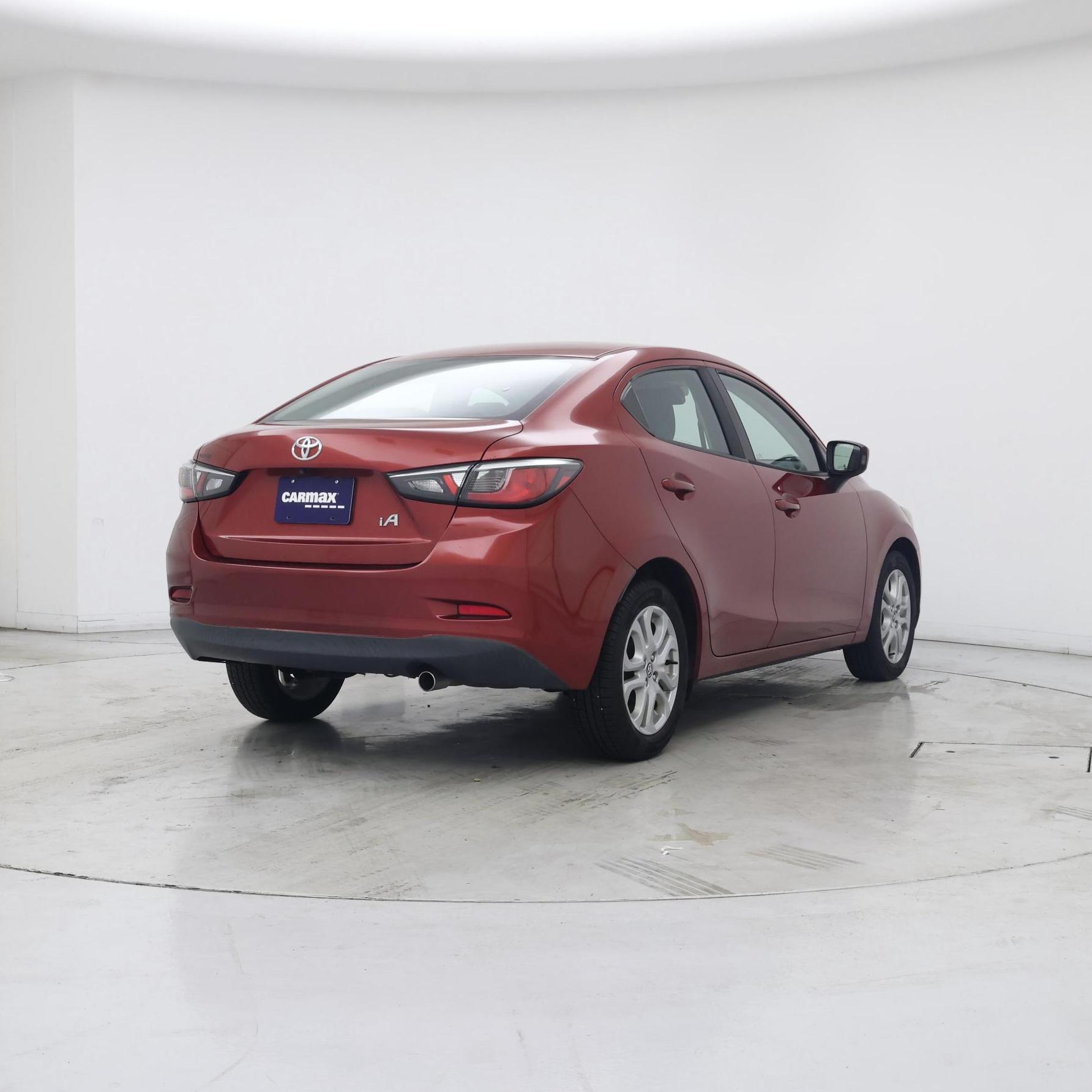 Thumbnail: 2017 Toyota Yaris iA - 8