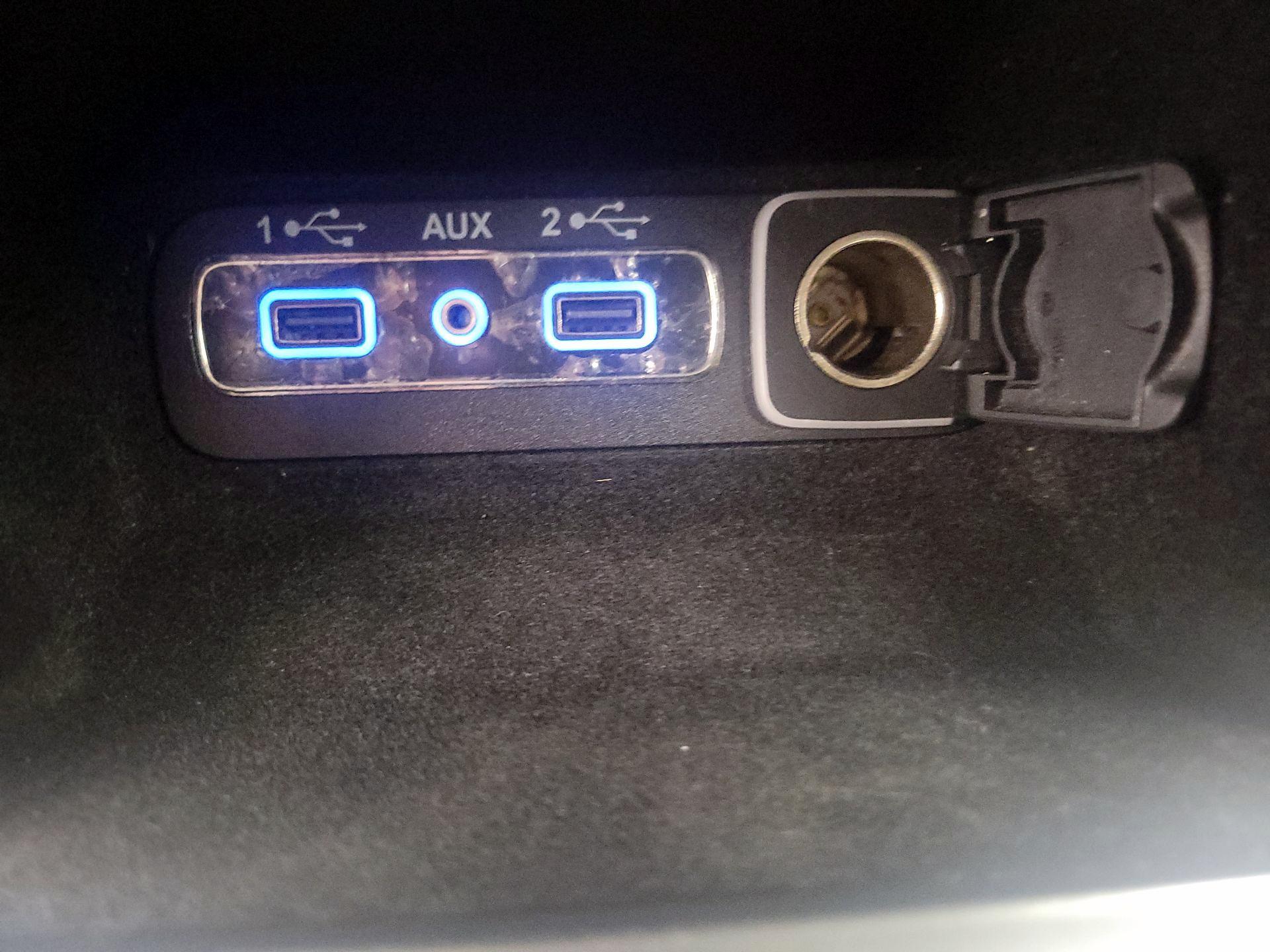 Thumbnail: 2020 Jeep Grand Cherokee - 18