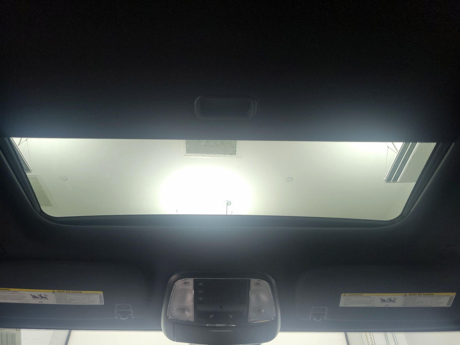 Thumbnail: 2020 Jeep Grand Cherokee - 19