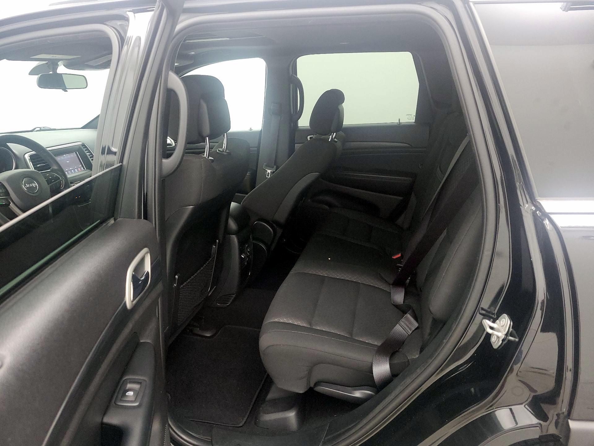 Thumbnail: 2020 Jeep Grand Cherokee - 20