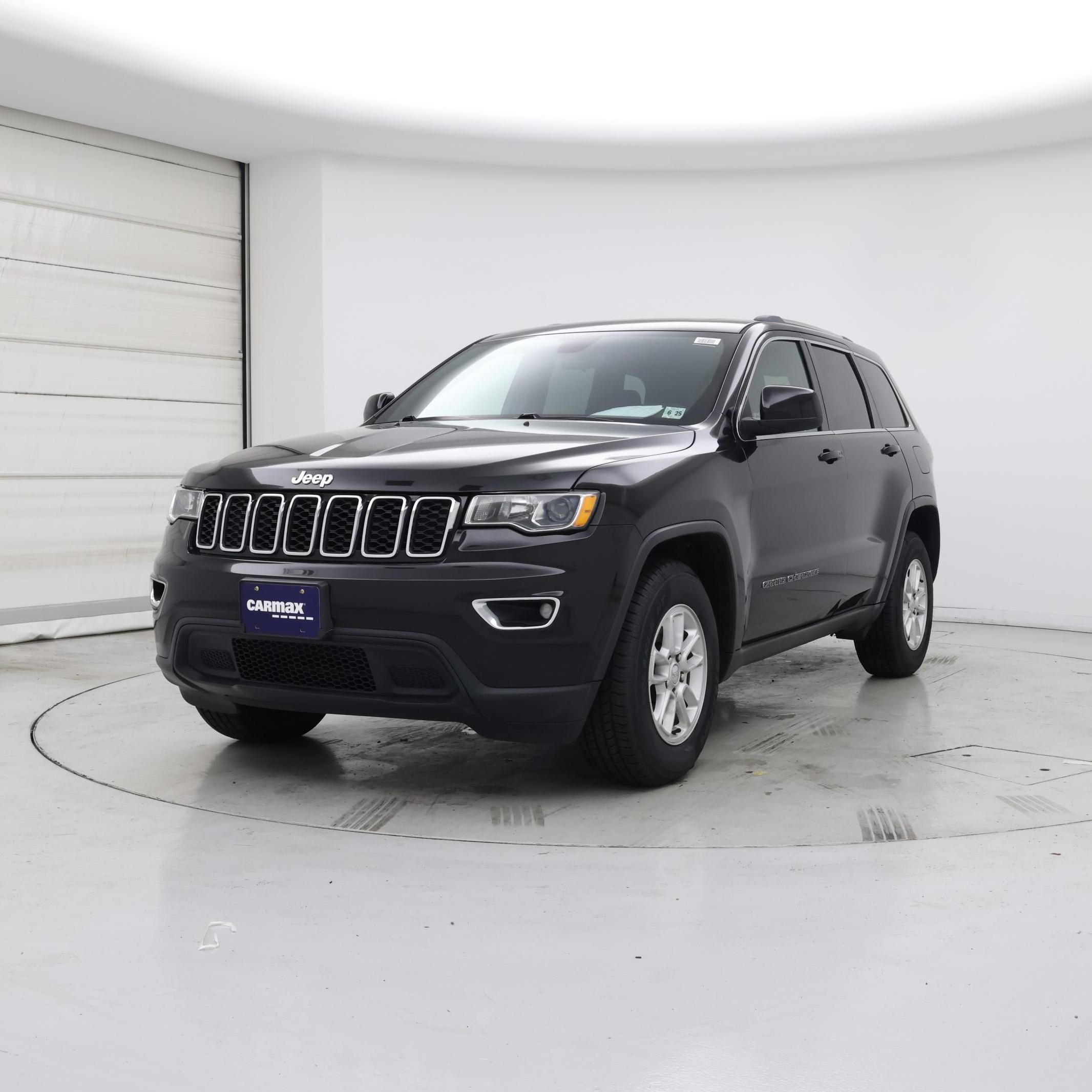 Thumbnail: 2020 Jeep Grand Cherokee - 4