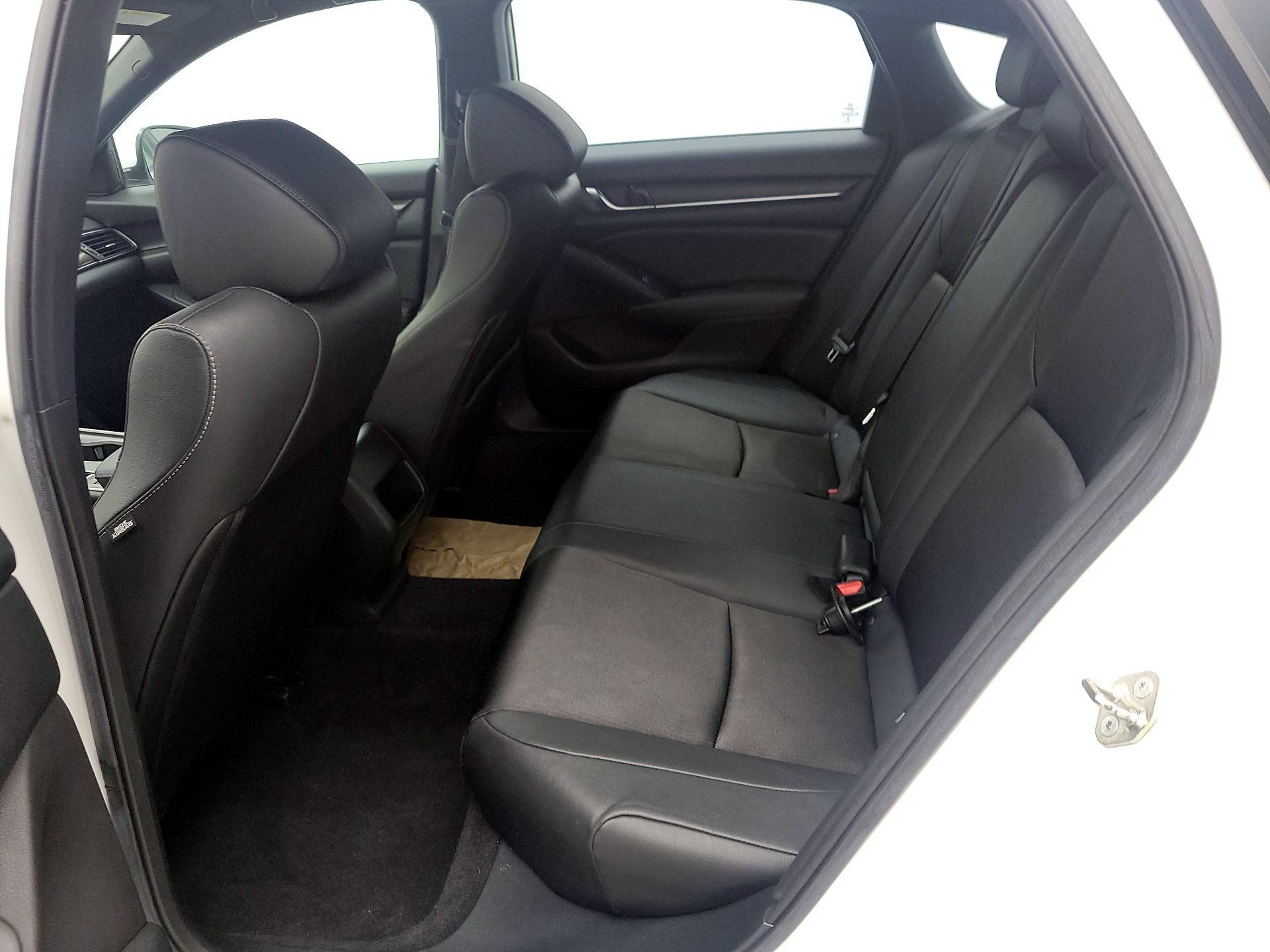 Thumbnail: 2019 Honda Accord - 19