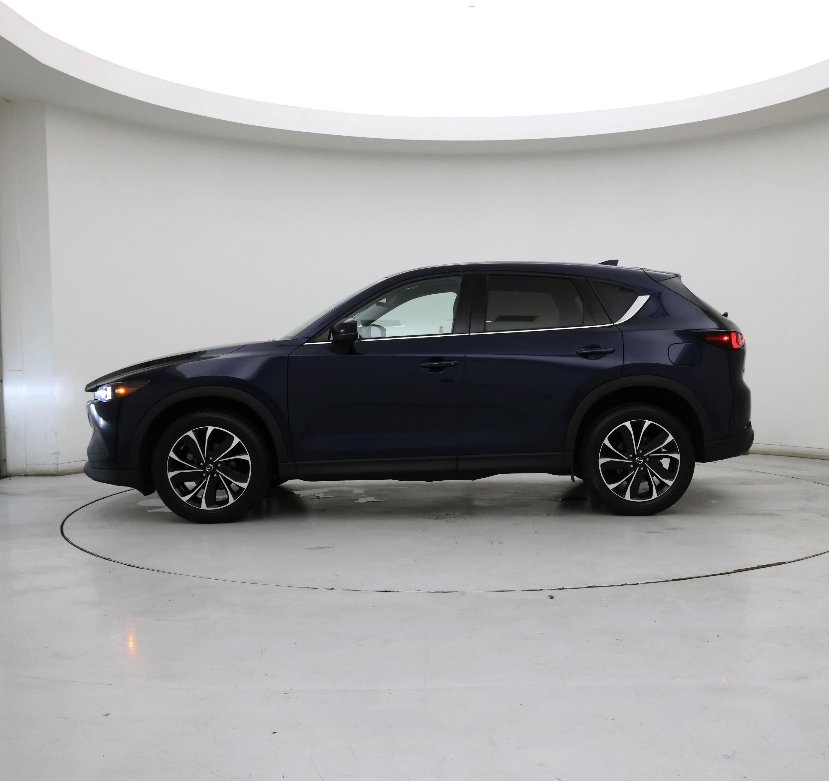 Thumbnail: 2022 Mazda CX-5 - 3
