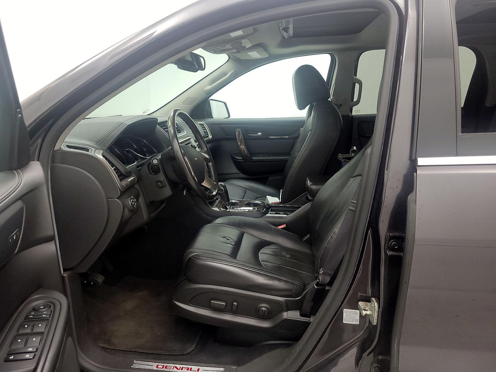 Thumbnail: 2014 GMC Acadia - 11