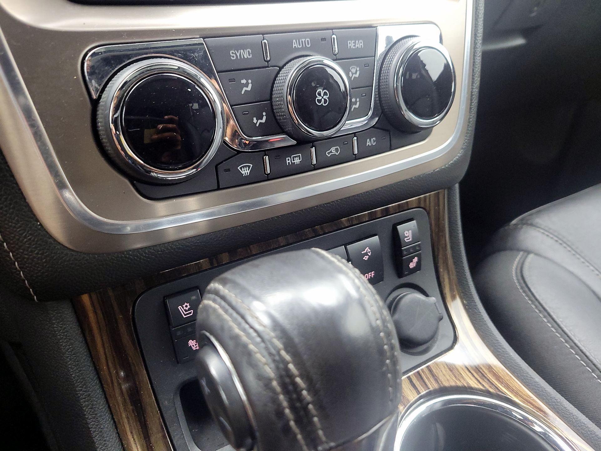 Thumbnail: 2014 GMC Acadia - 17