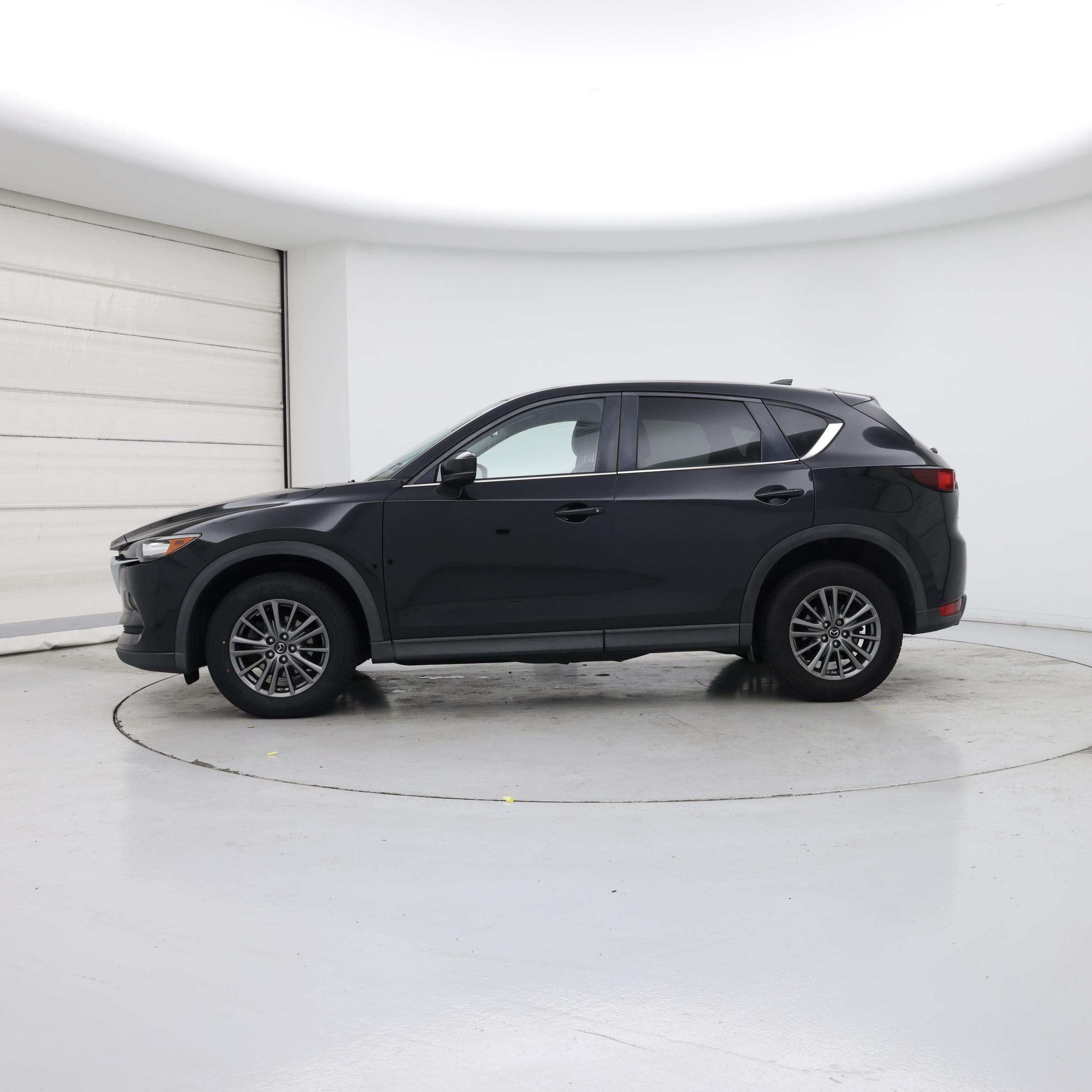 Thumbnail: 2017 Mazda CX-5 - 3