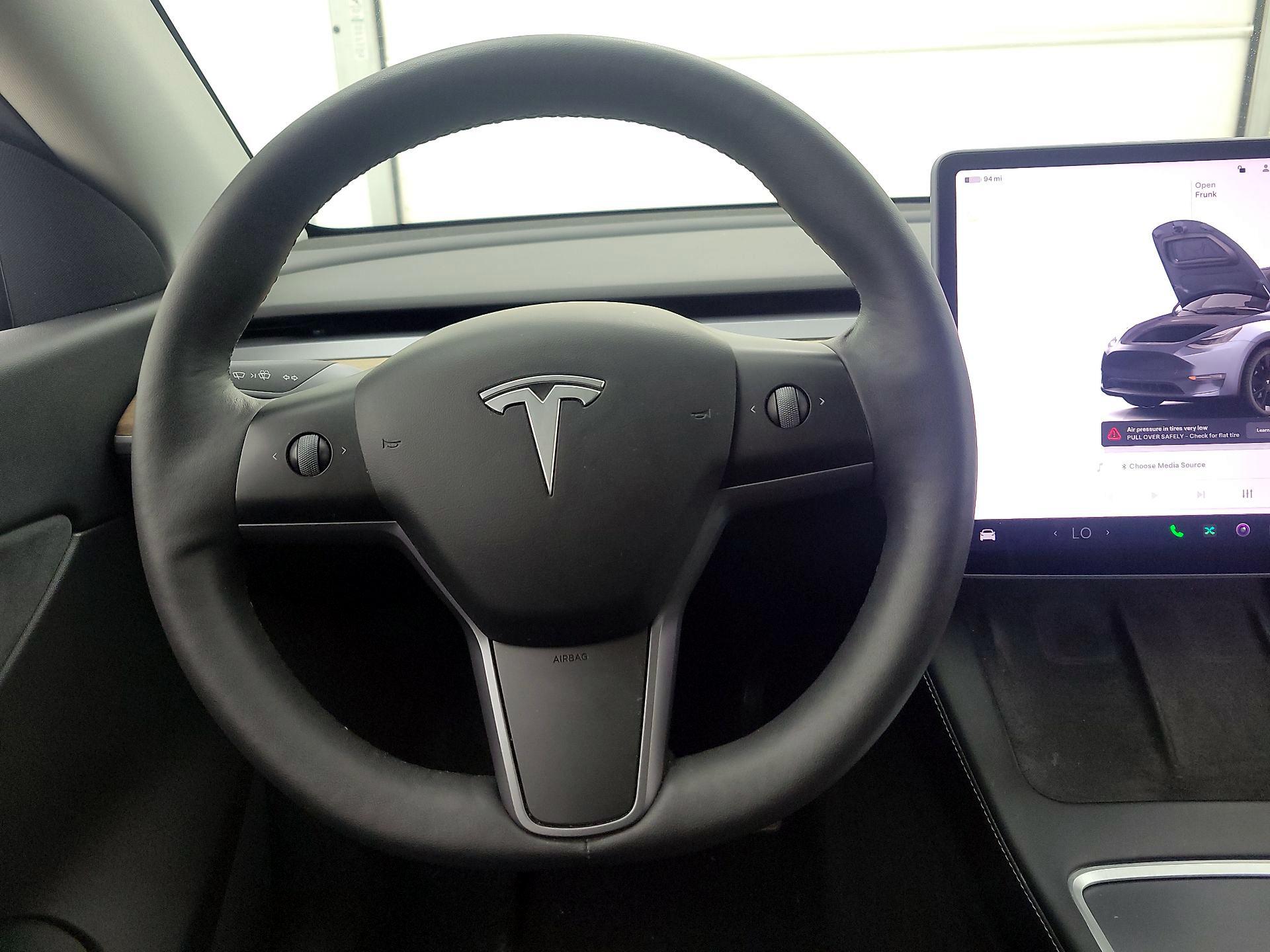 Thumbnail: 2022 Tesla Model Y - 10