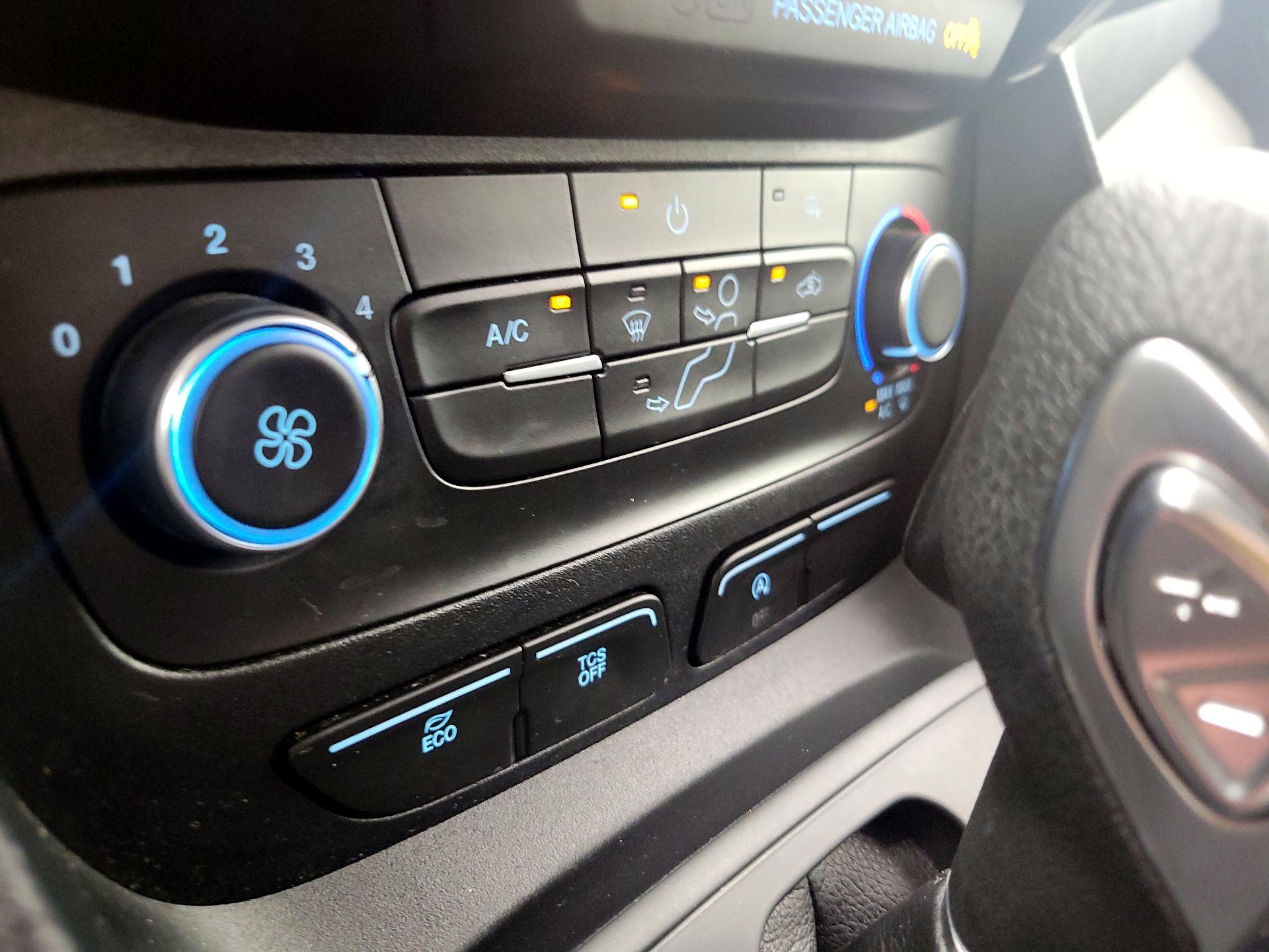 Thumbnail: 2020 Ford Transit Series - 17