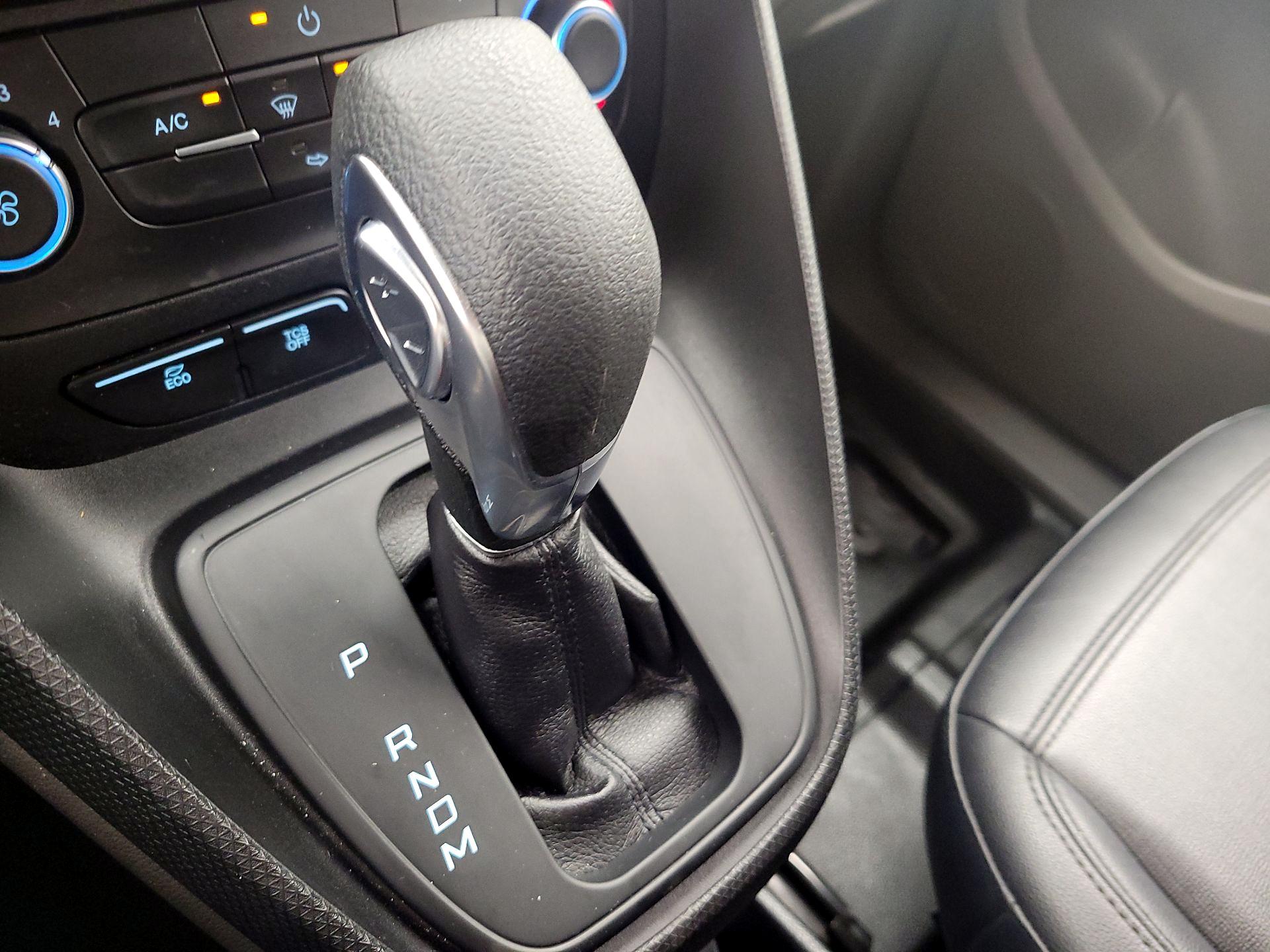 Thumbnail: 2020 Ford Transit Series - 18
