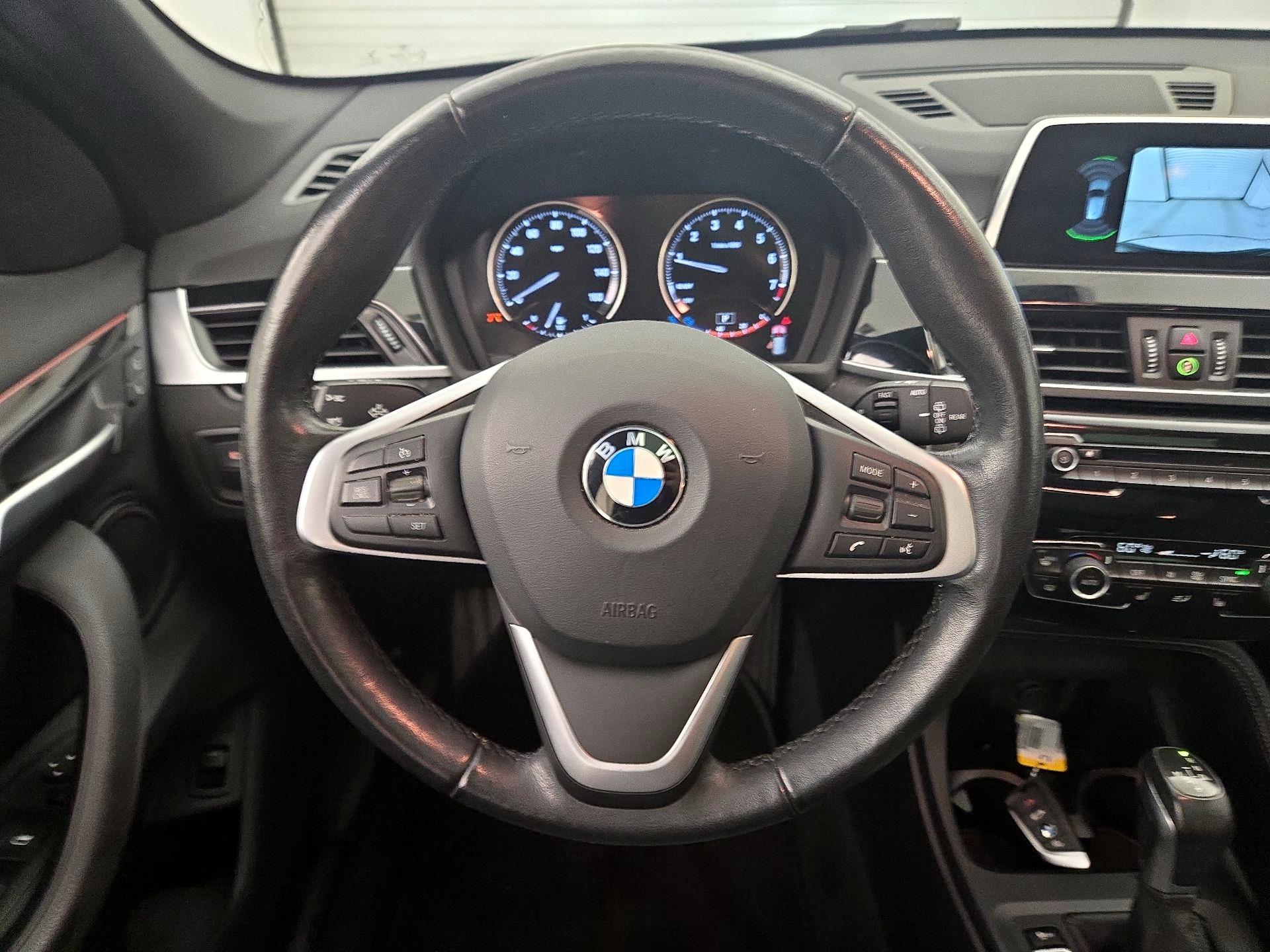 Thumbnail: 2019 BMW X1 - 10