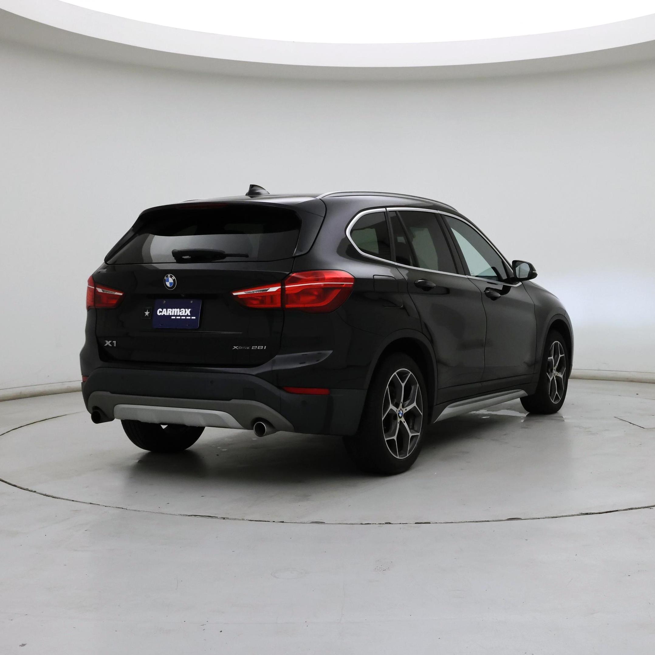 Thumbnail: 2019 BMW X1 - 8