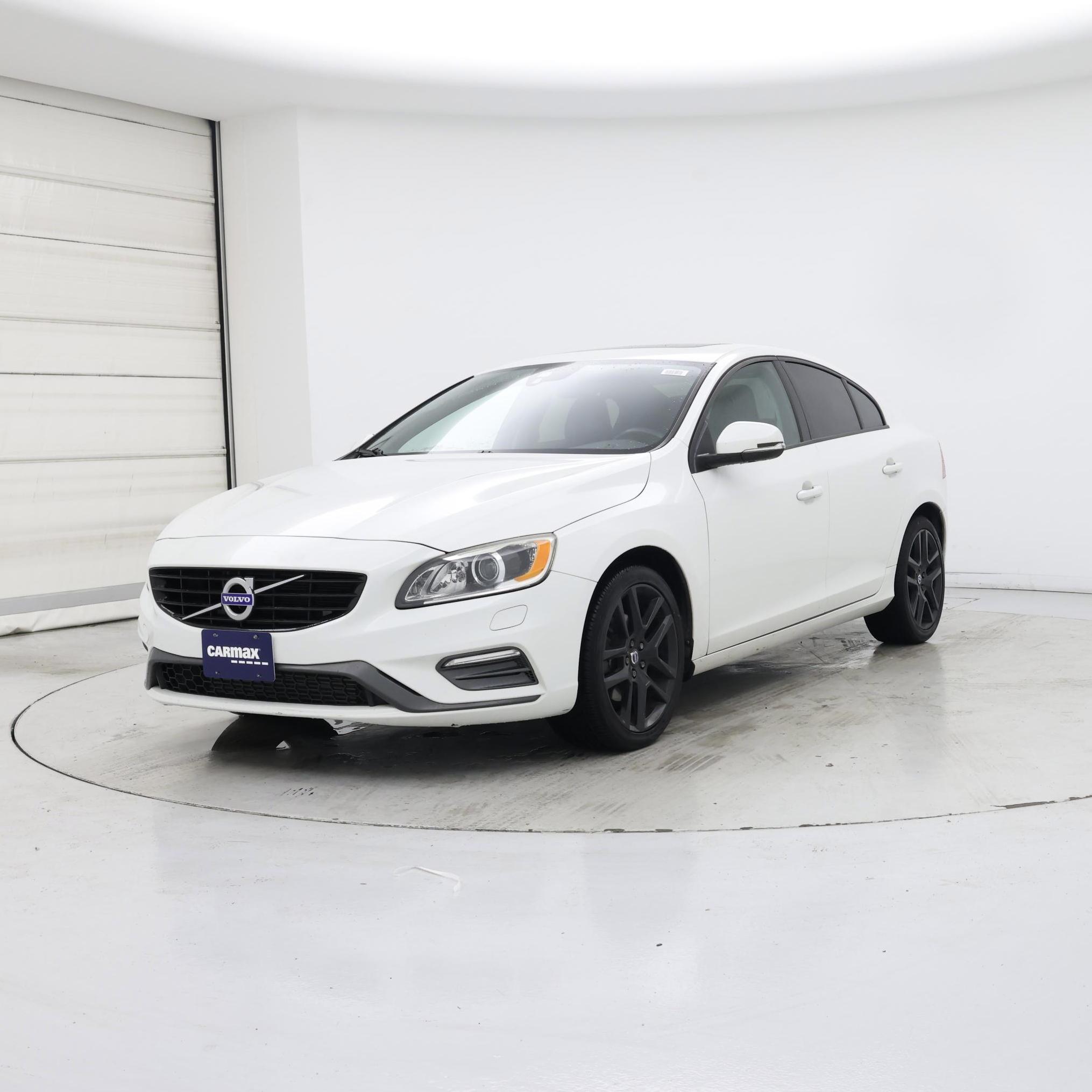 Thumbnail: 2017 Volvo S60 - 4