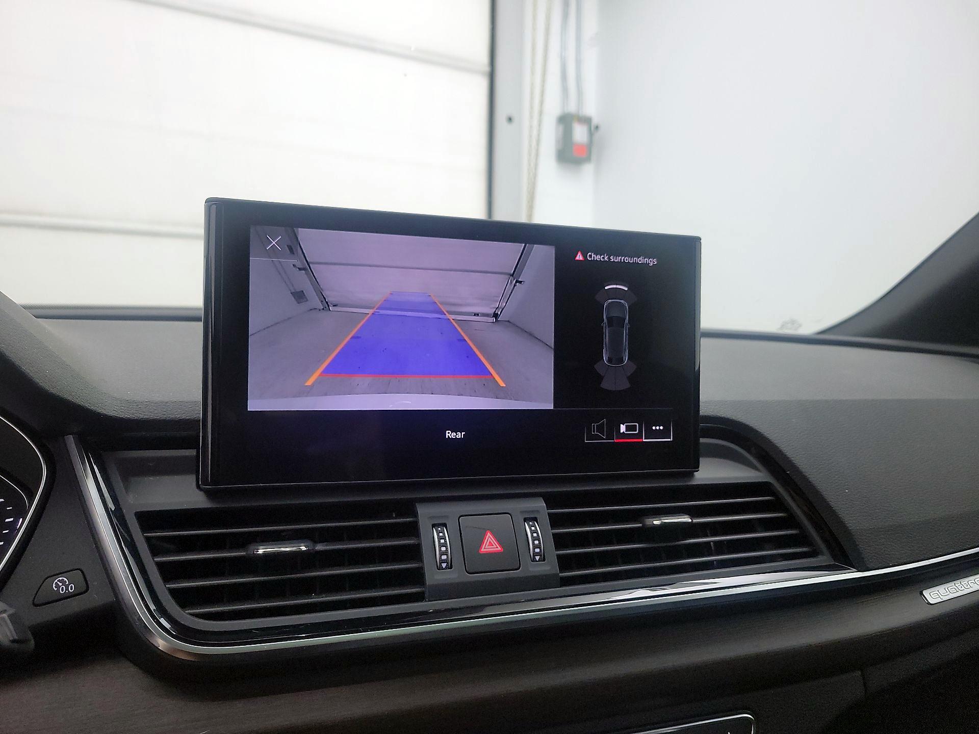 Thumbnail: 2021 Audi Q5 - 14