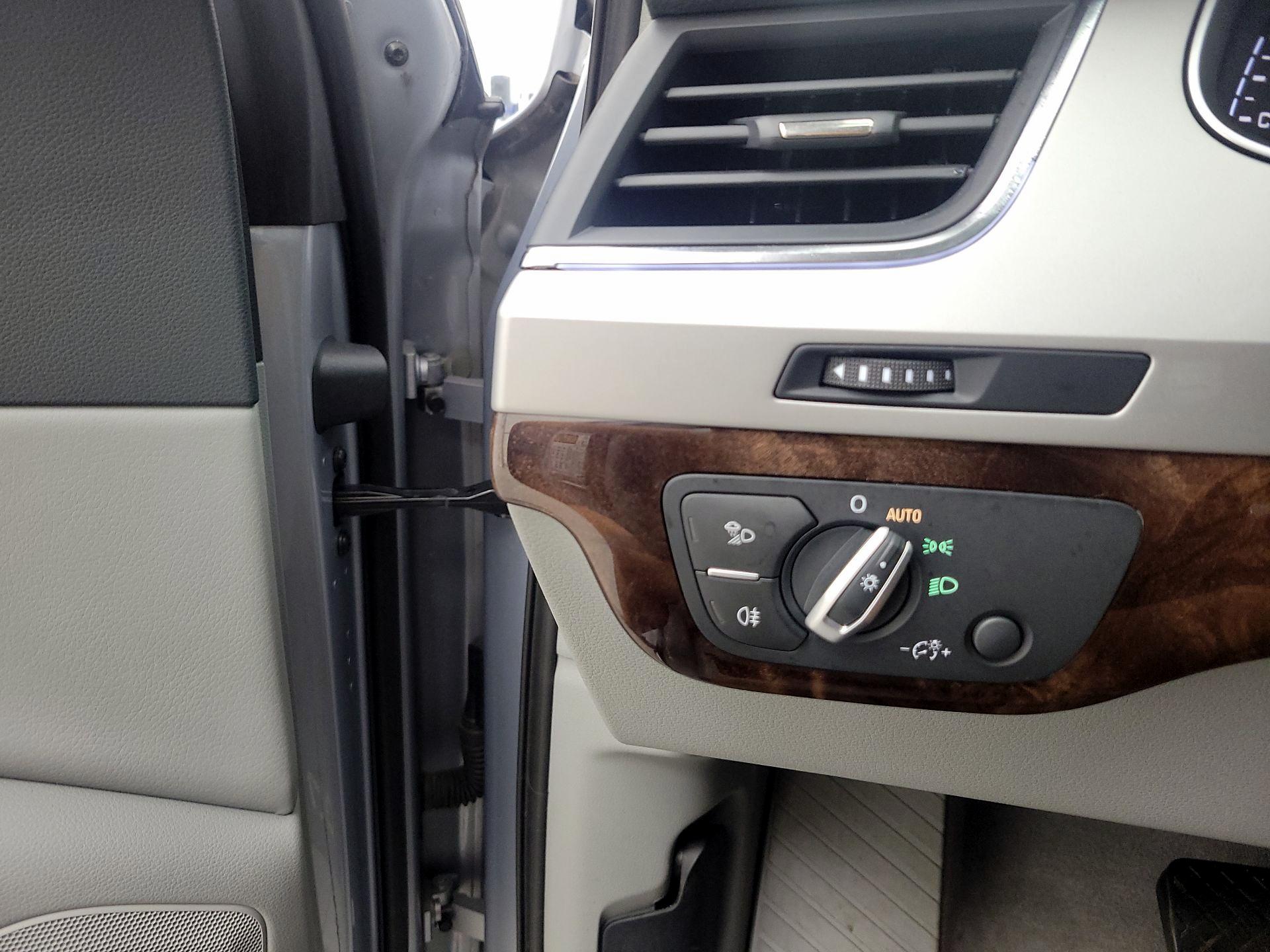 Thumbnail: 2019 Audi Q7 - 13