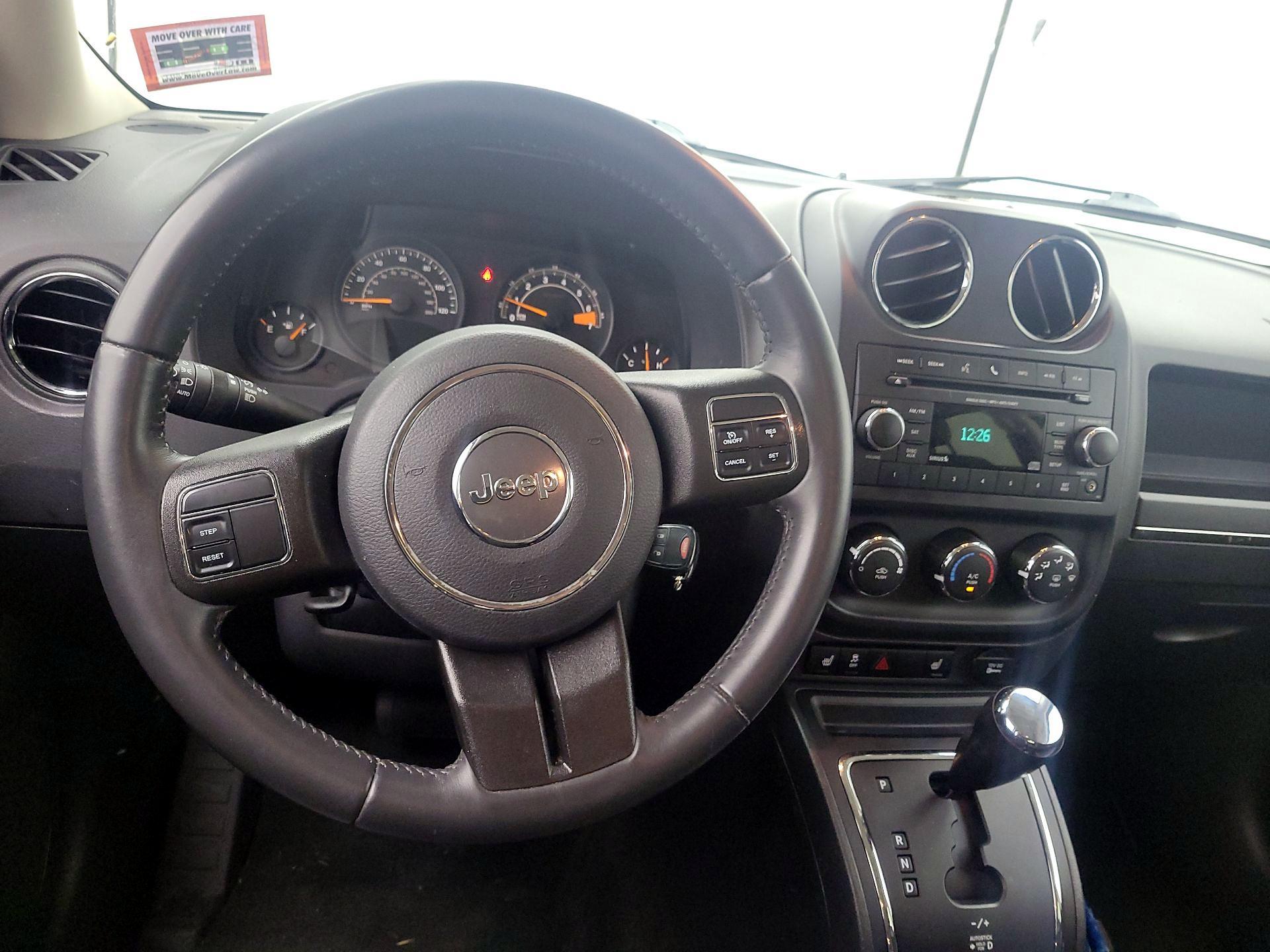 Thumbnail: 2016 Jeep Patriot - 10