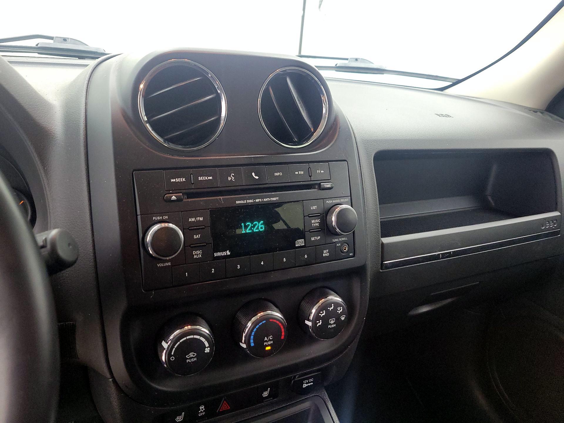 Thumbnail: 2016 Jeep Patriot - 13