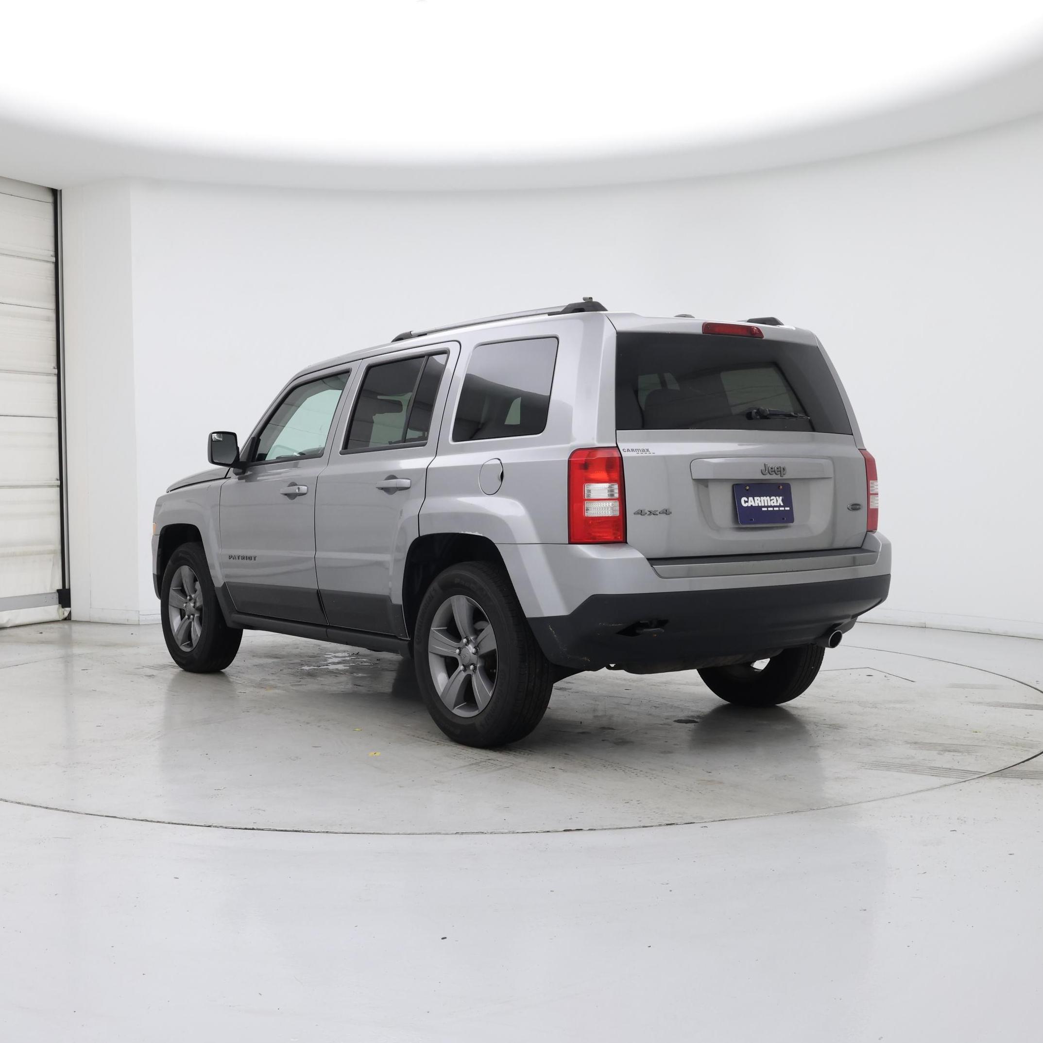 Thumbnail: 2016 Jeep Patriot - 2