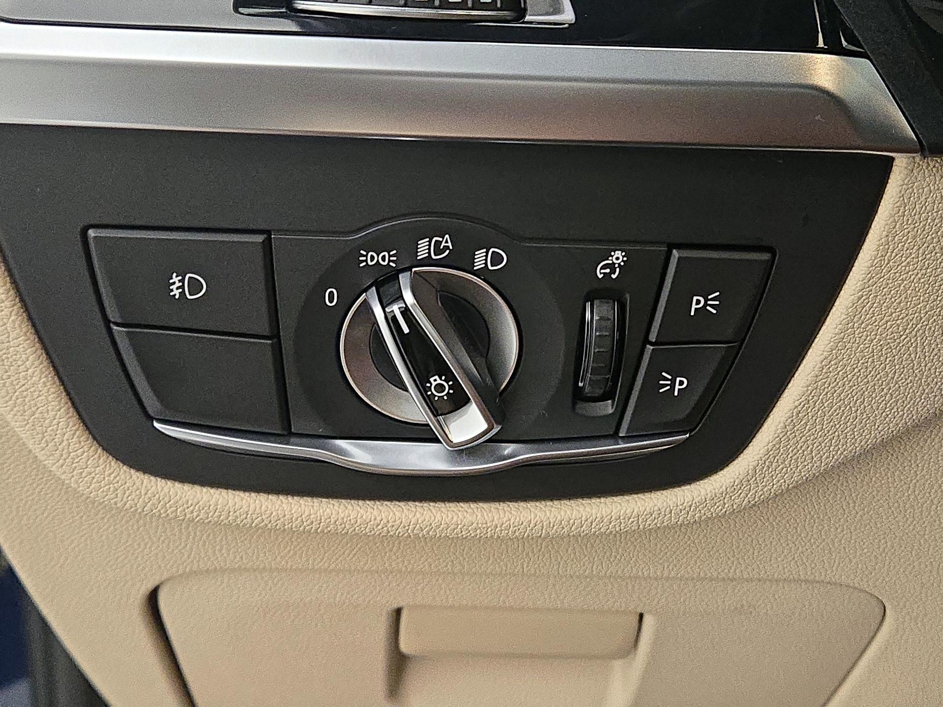 Thumbnail: 2019 BMW X3 - 13