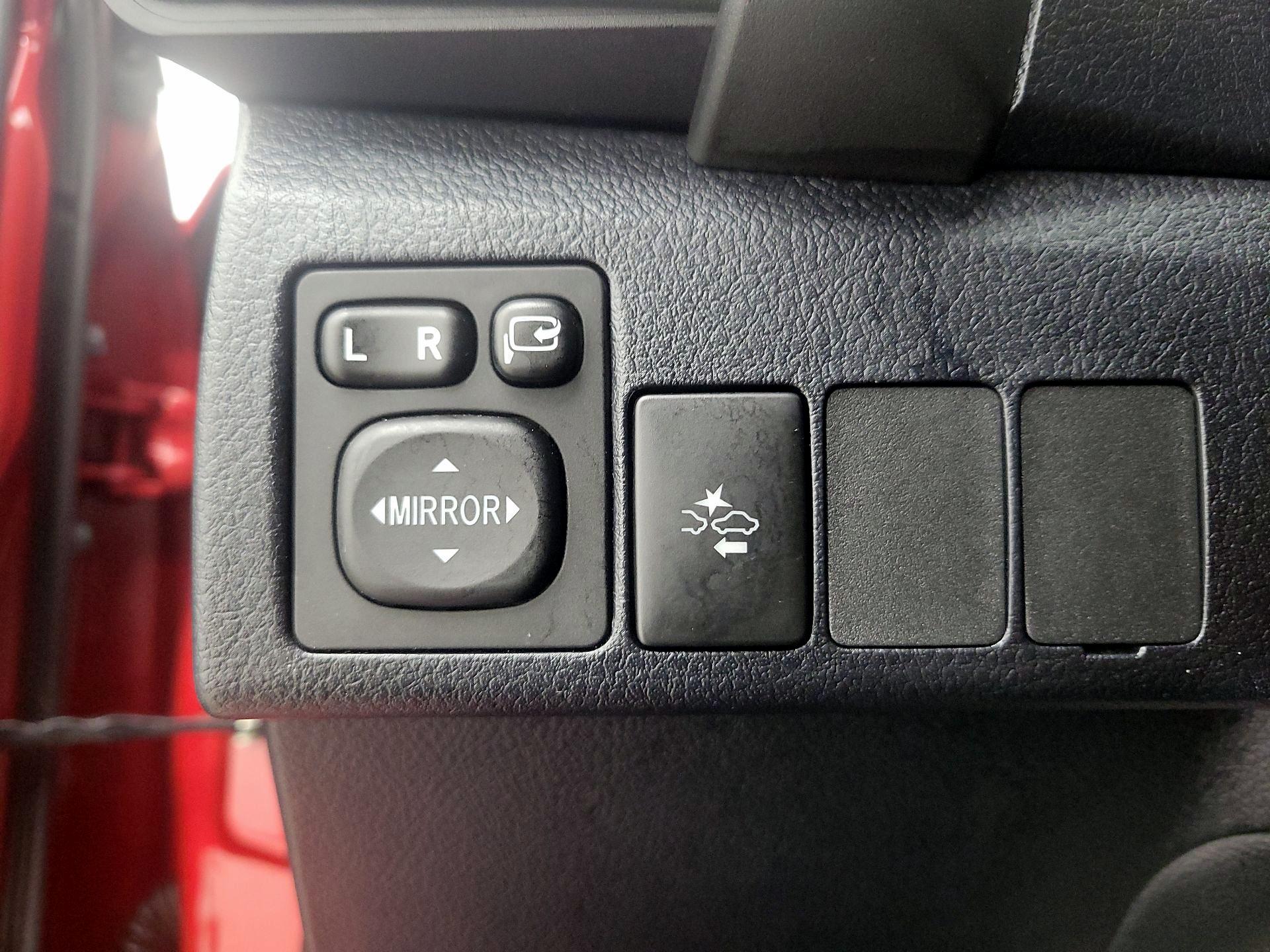Thumbnail: 2018 Toyota Corolla iM - 13