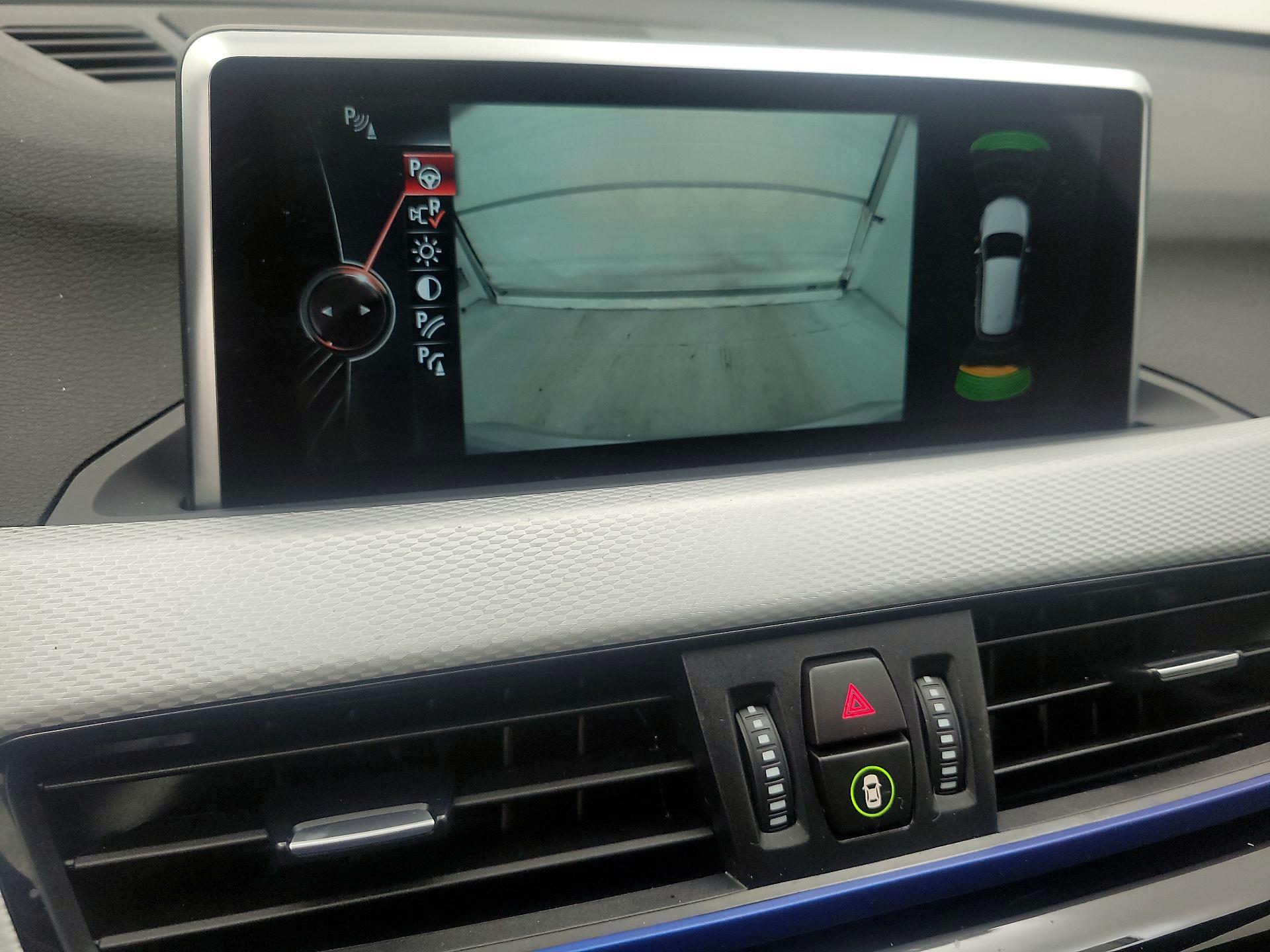 Thumbnail: 2016 BMW X1 - 15
