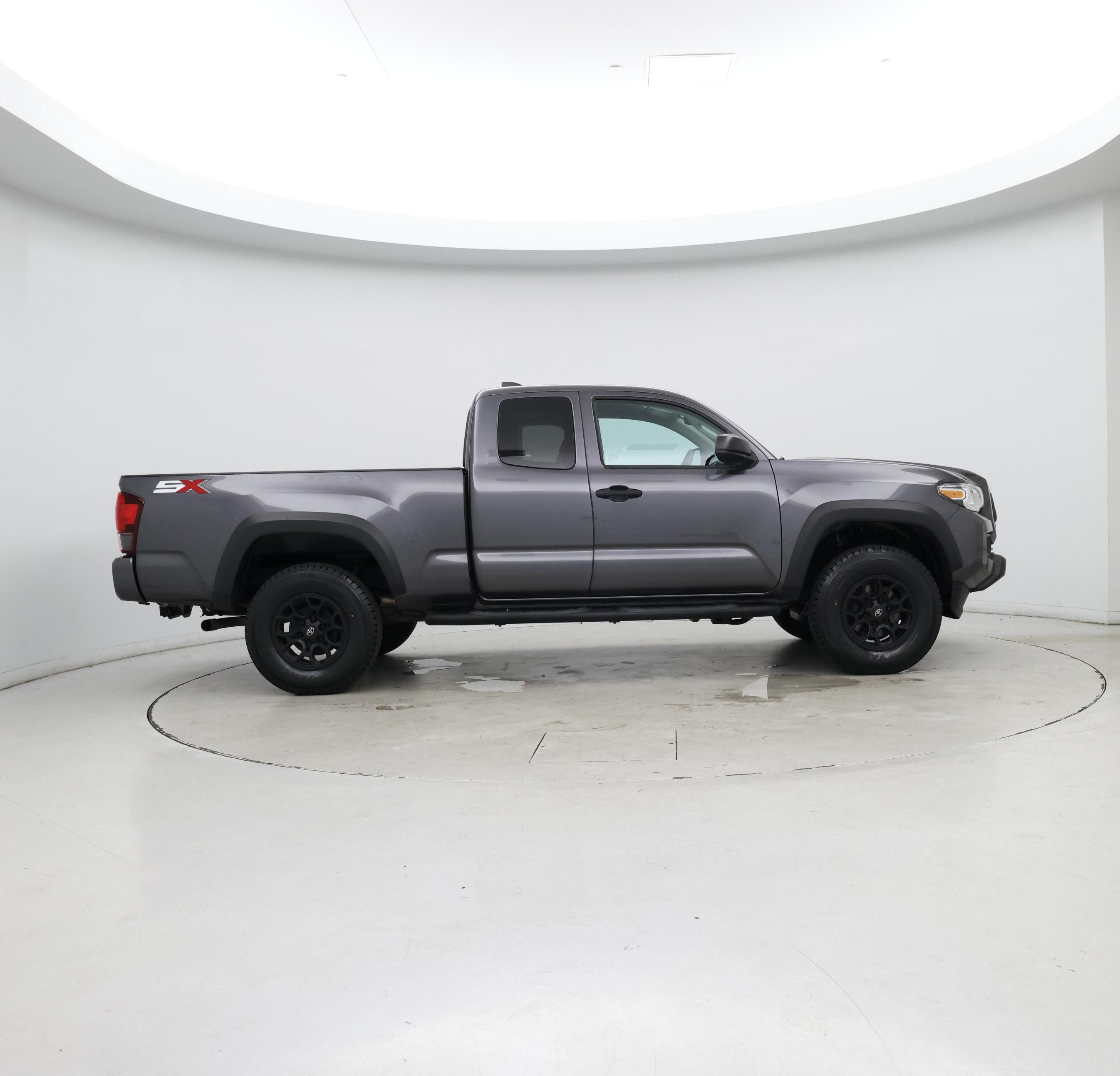 Thumbnail: 2022 Toyota Tacoma - 7