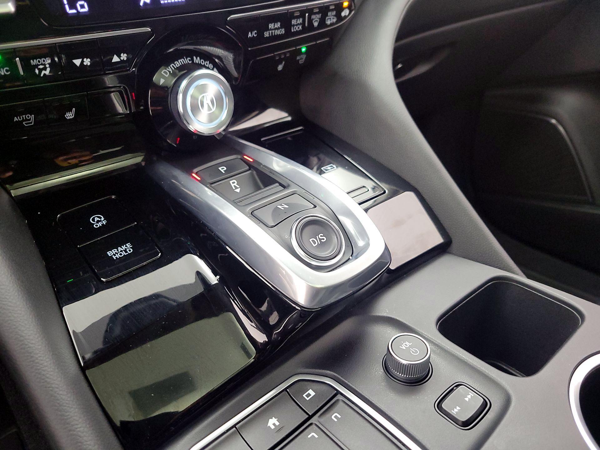Thumbnail: 2023 Acura MDX - 17