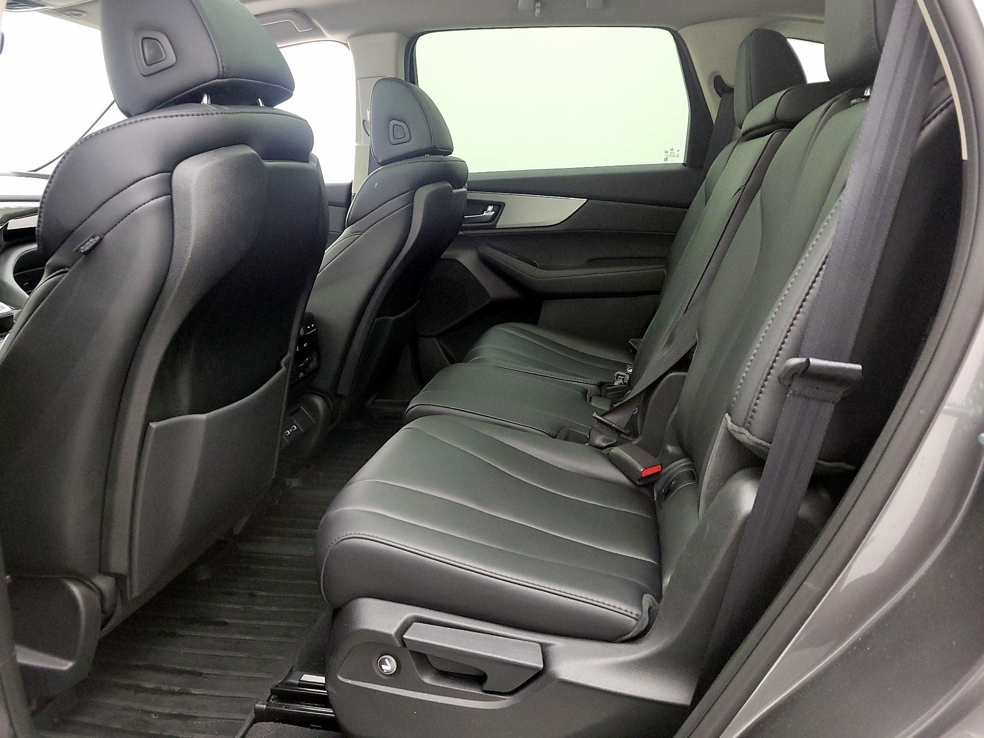 Thumbnail: 2023 Acura MDX - 19