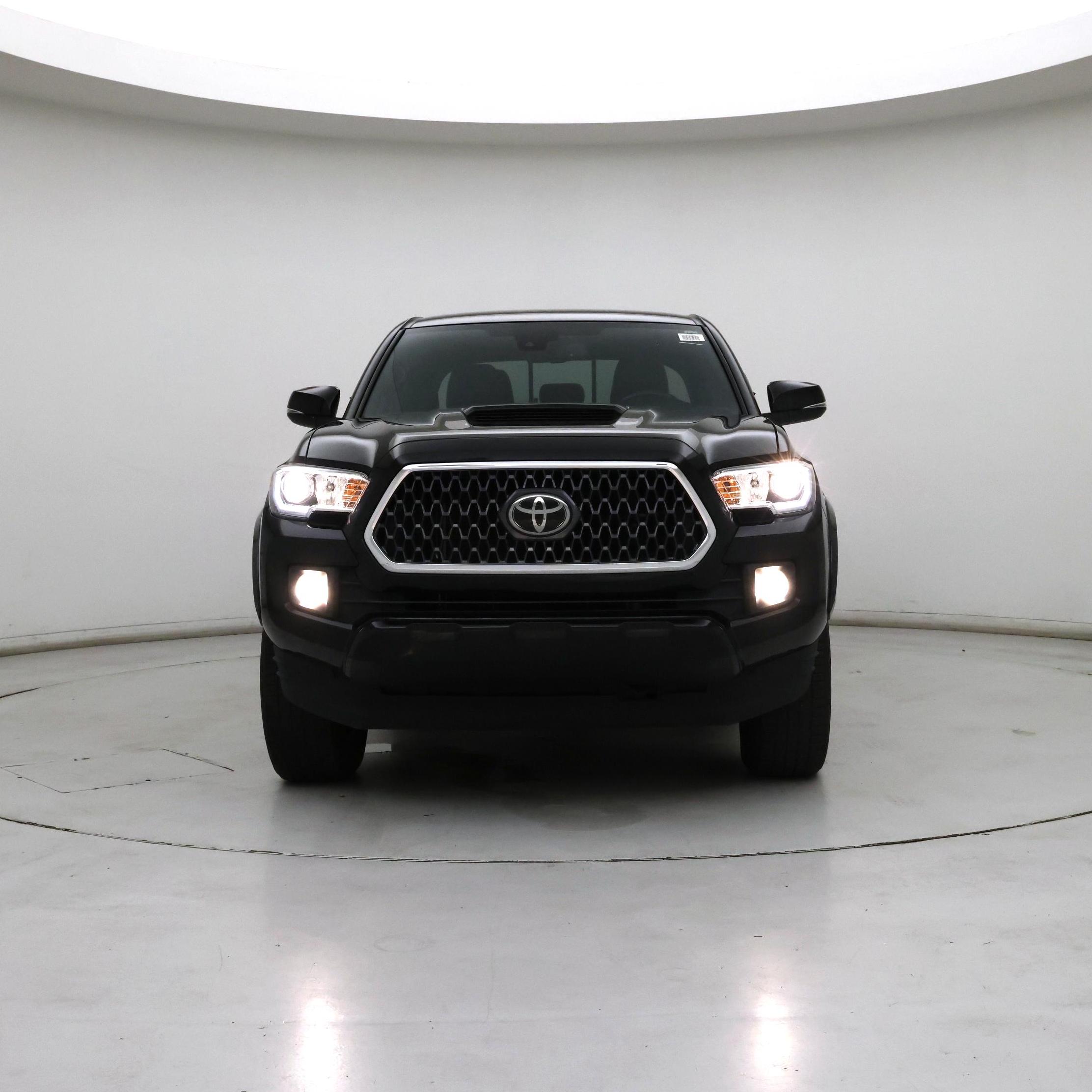 Thumbnail: 2019 Toyota Tacoma - 5