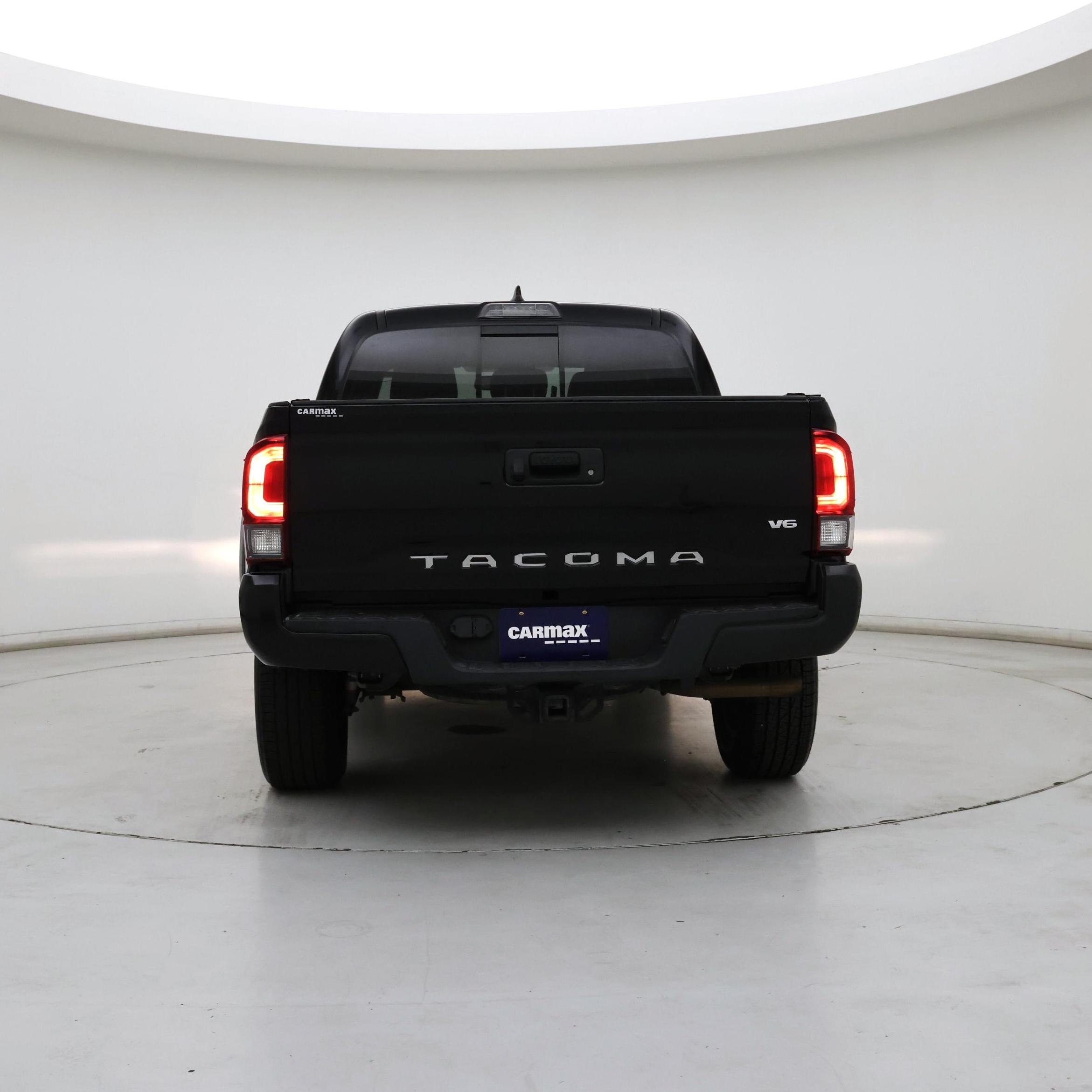 Thumbnail: 2019 Toyota Tacoma - 6