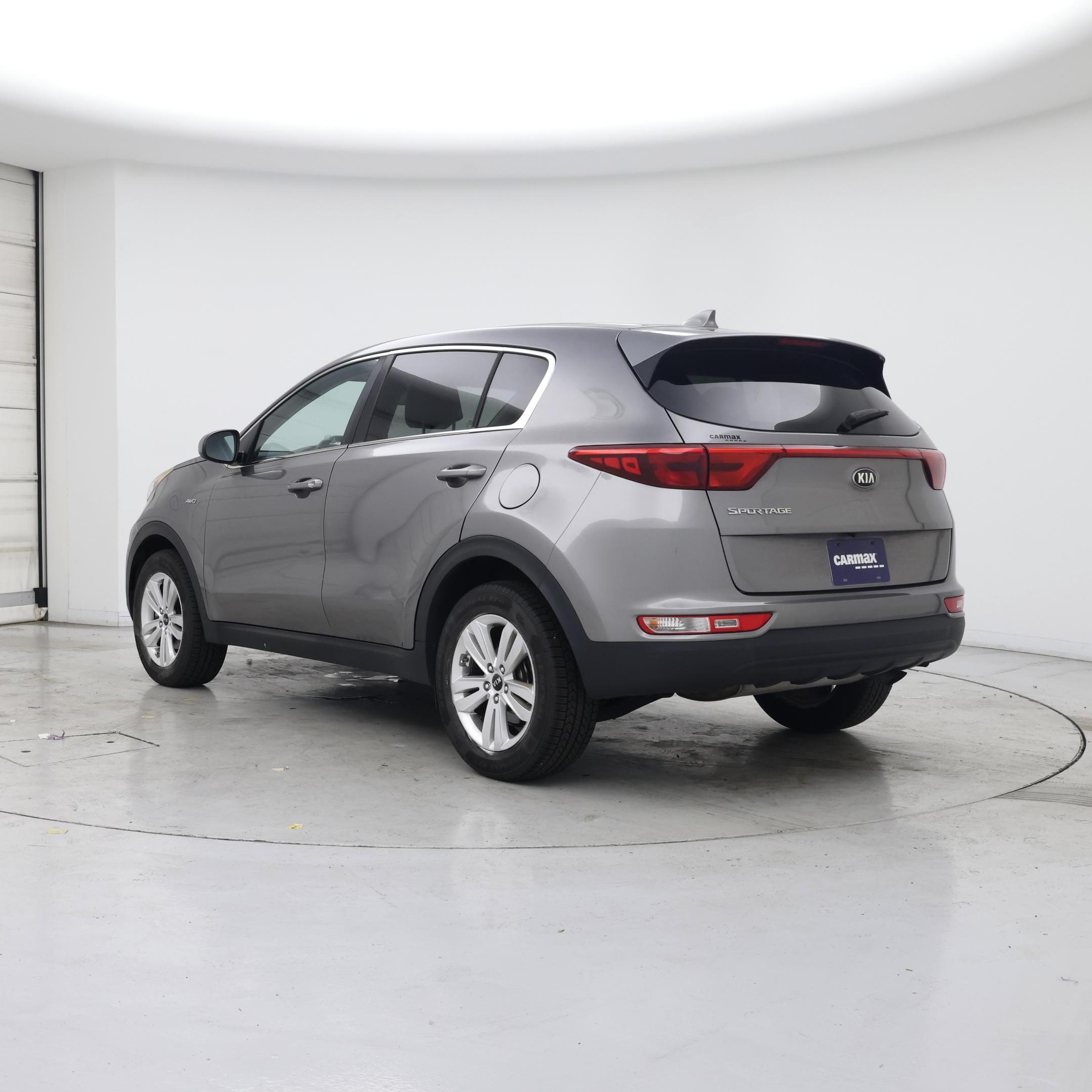Thumbnail: 2017 Kia Sportage - 2
