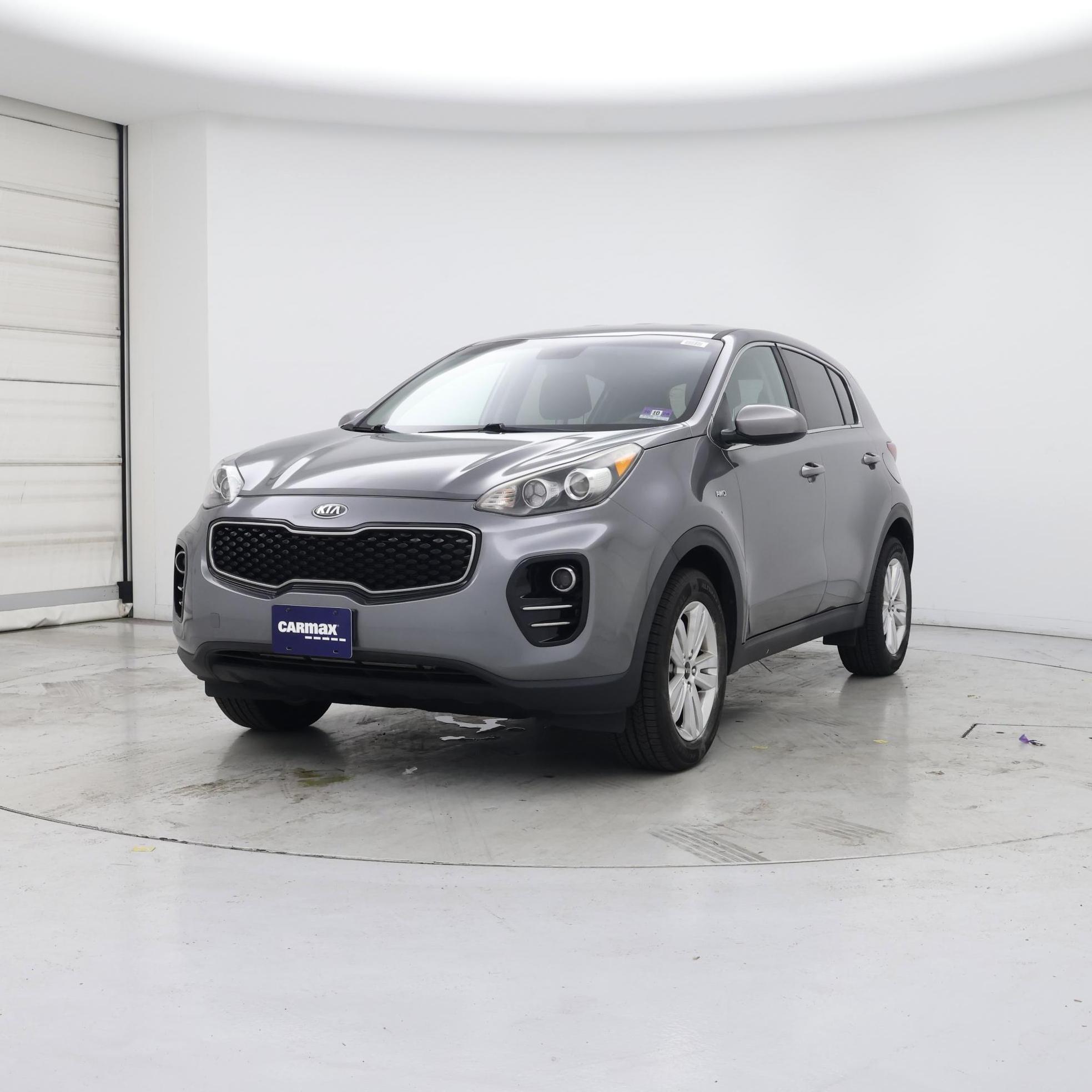 Thumbnail: 2017 Kia Sportage - 4